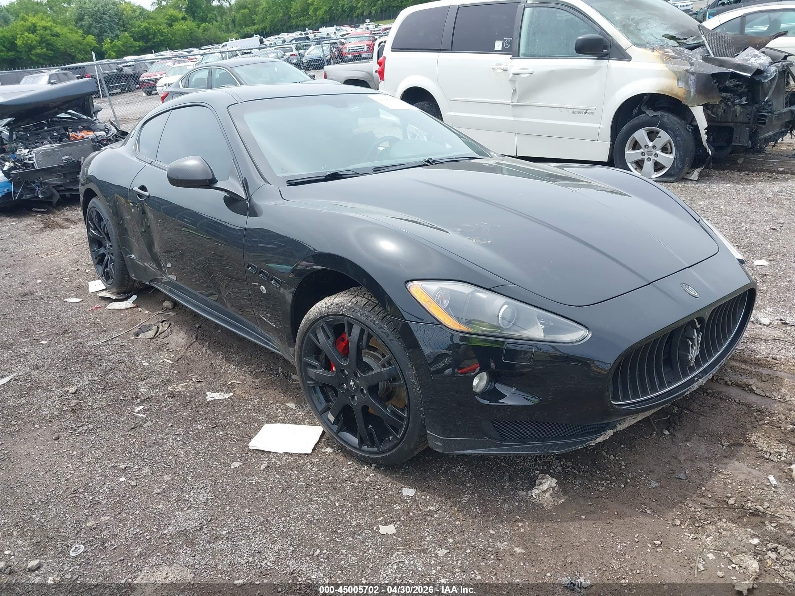 2011 Maserati GranTurismo S, VIN ZAM45KLA6B0056204 — Side