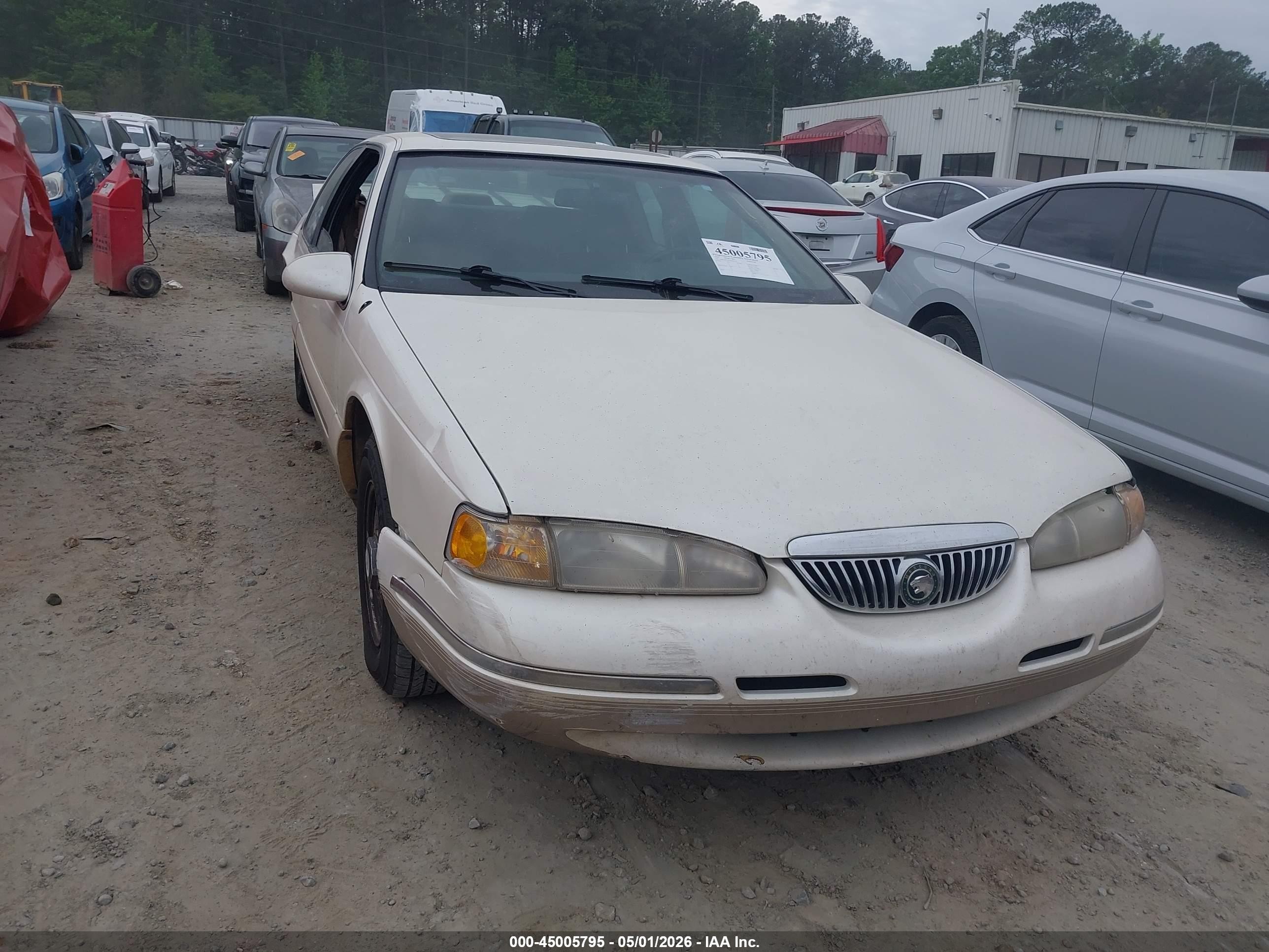 1996 Mercury Cougar XR7, VIN 1MELM62W1TH601914 — Rear end