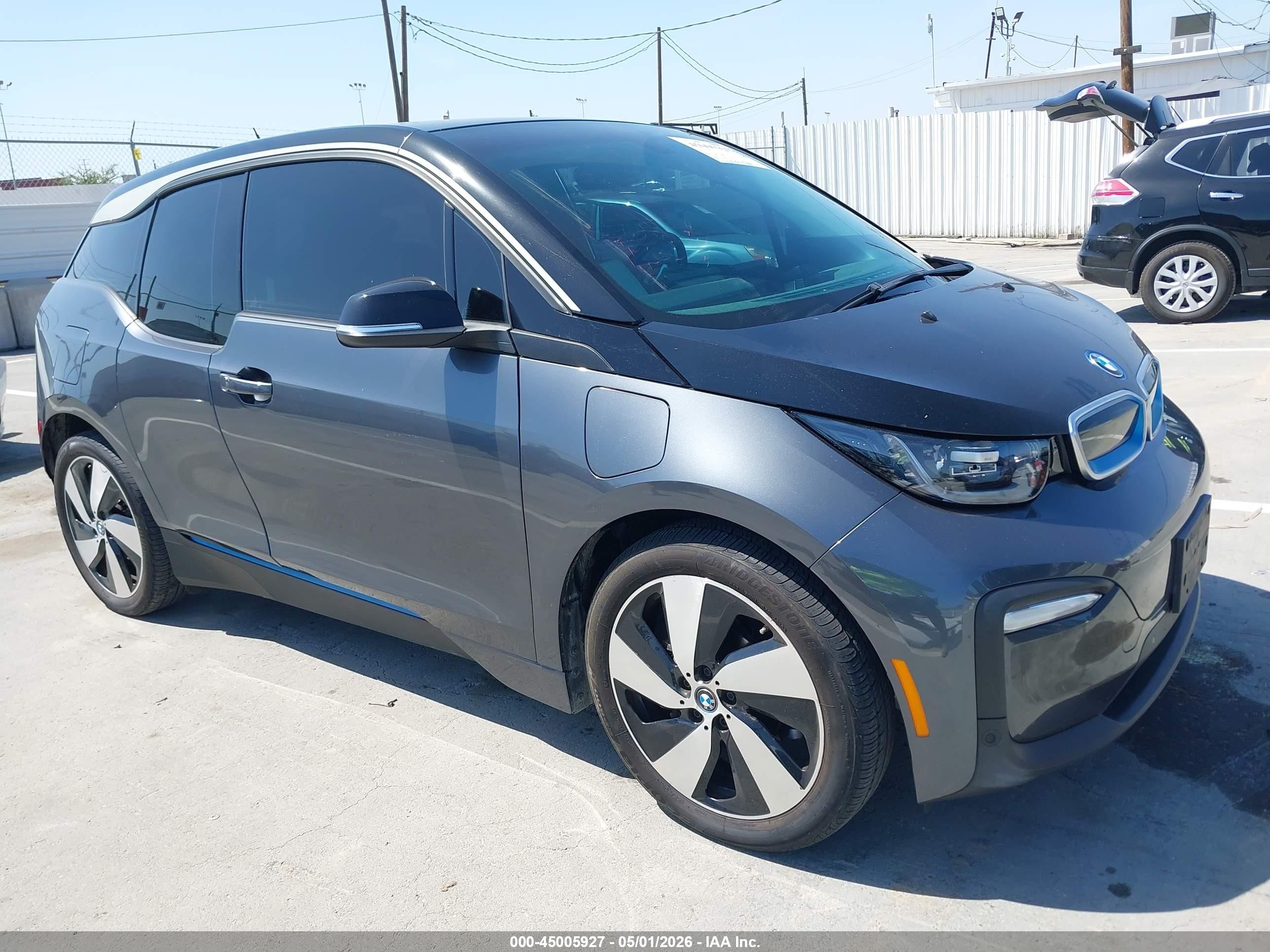 2019 BMW i3, VIN WBY8P4C5XK7D72406 — Бок