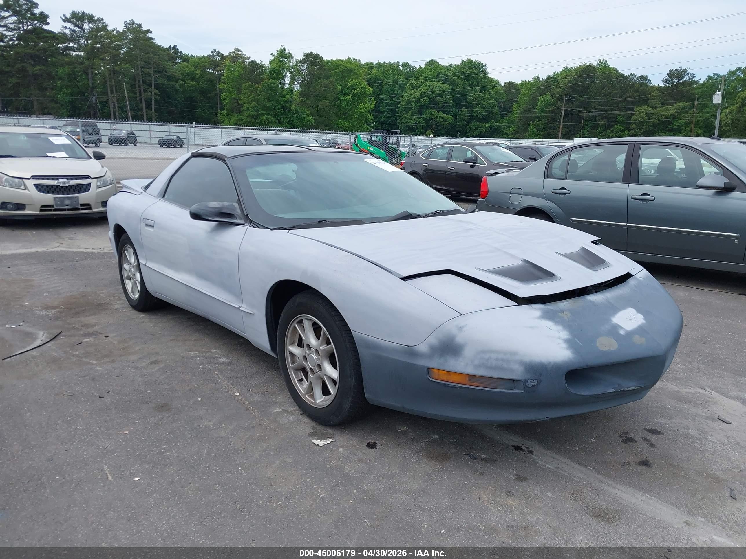 1996 Pontiac Firebird Formula, VIN 2G2FV22PXT2216477 — Normal wear