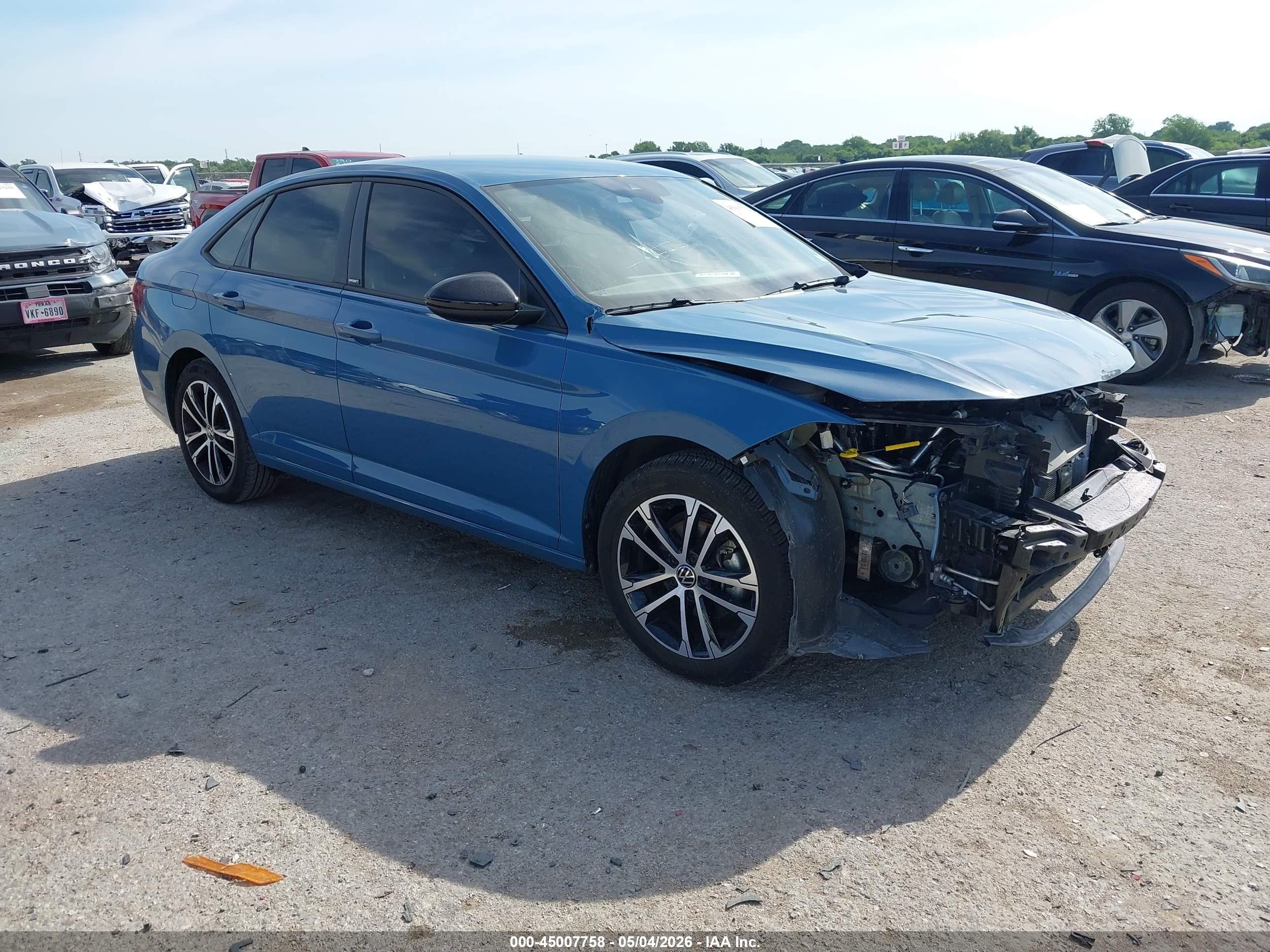 2025 Volkswagen Jetta Sport, VIN 3VWBX7BU5SM032775 — Front end