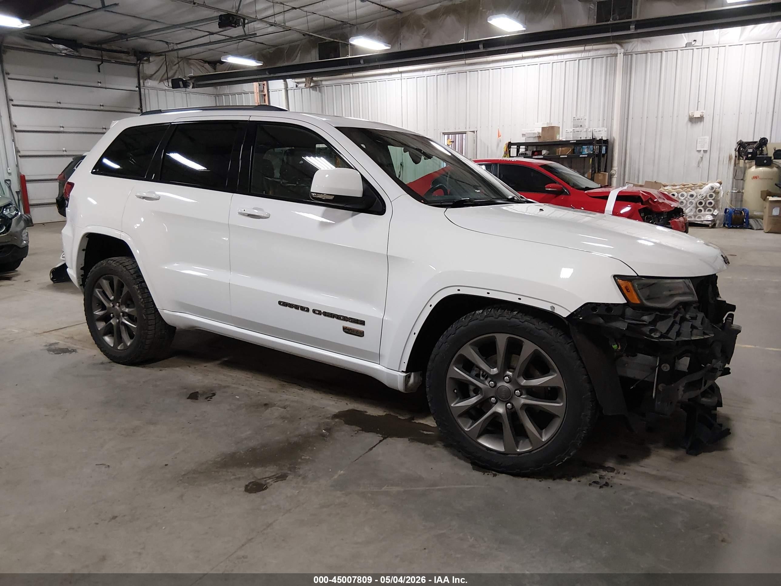 2016 Jeep Grand Cherokee Limited, VIN 1C4RJFBG0GC479711 — Front end