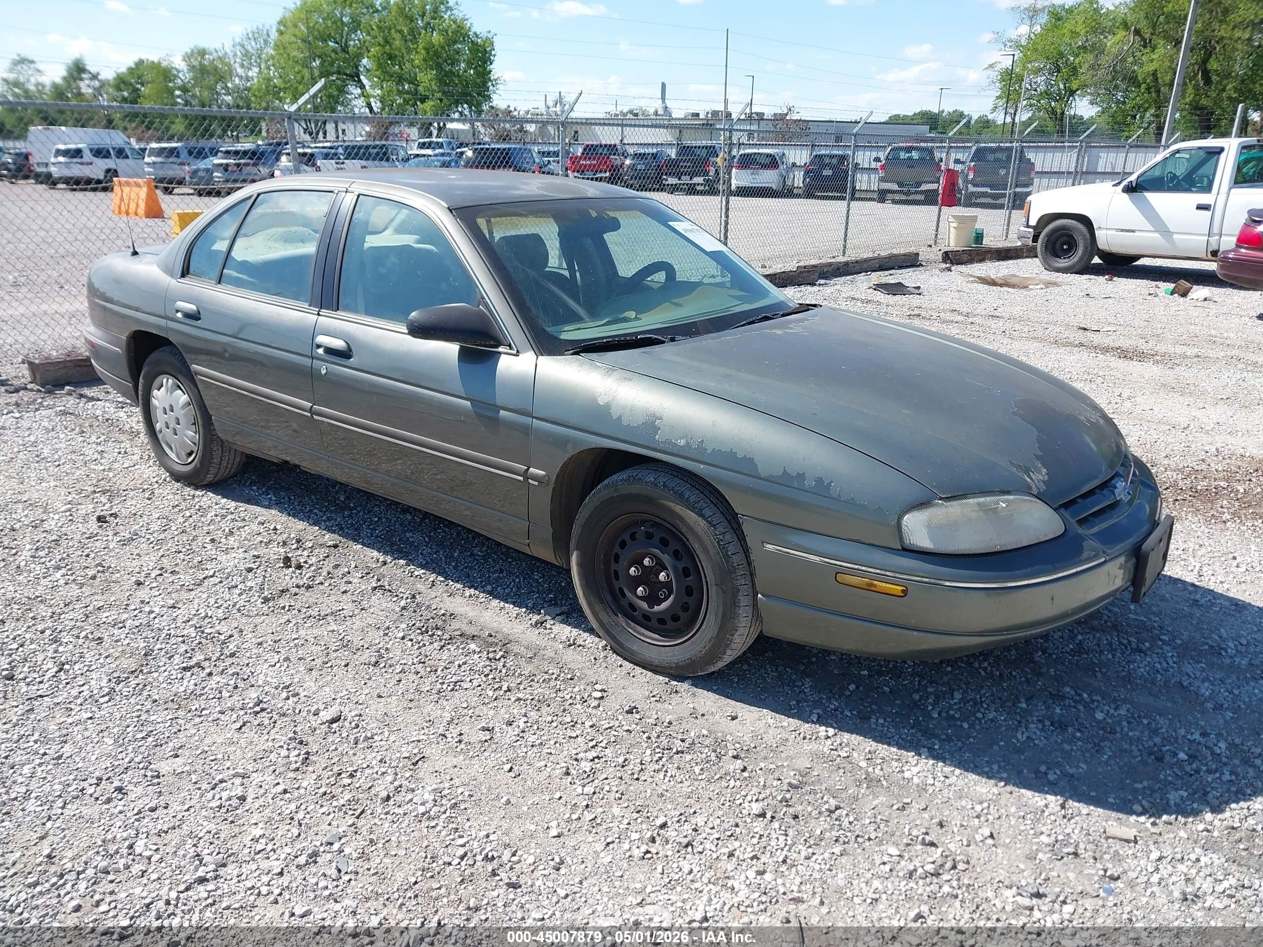 1996 Chevrolet Lumina, VIN 2G1WL52M8T9235490 — Normal wear
