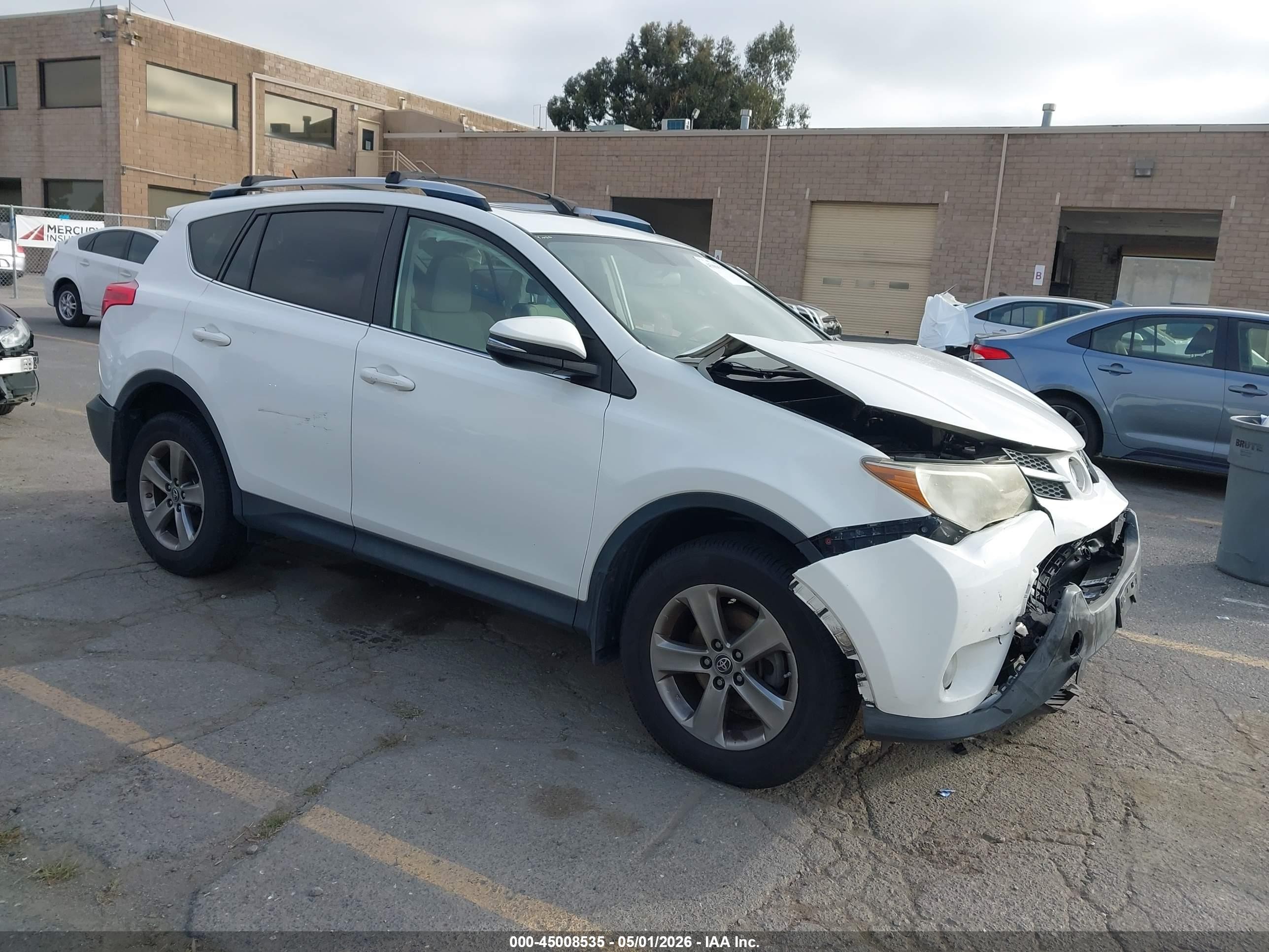 2015 Toyota RAV4 XLE, VIN JTMRFREV8FD154861 — All over