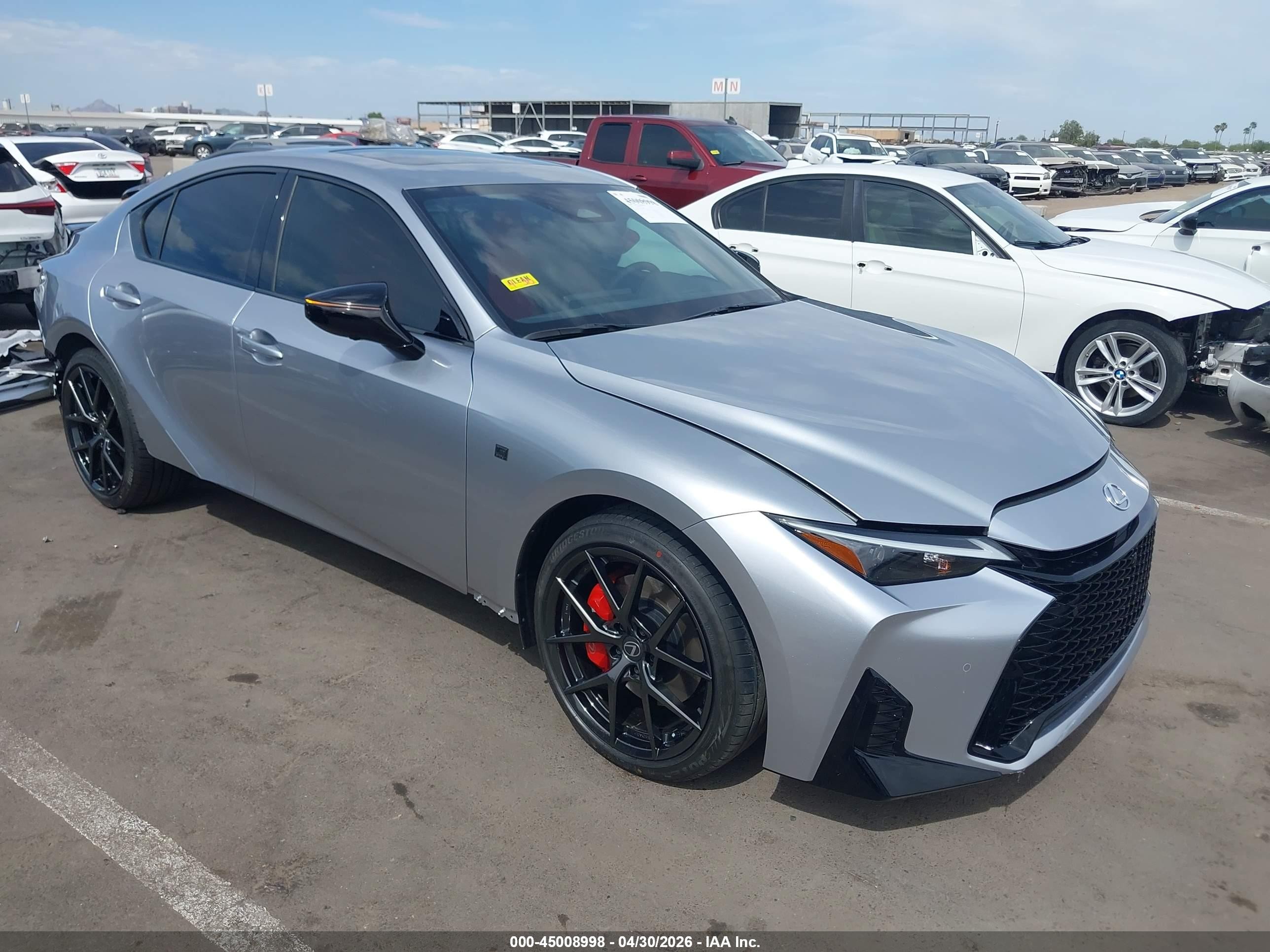 2026 Lexus IS 350 F Sport, VIN JTHGZ1B26T5097090 — Зад