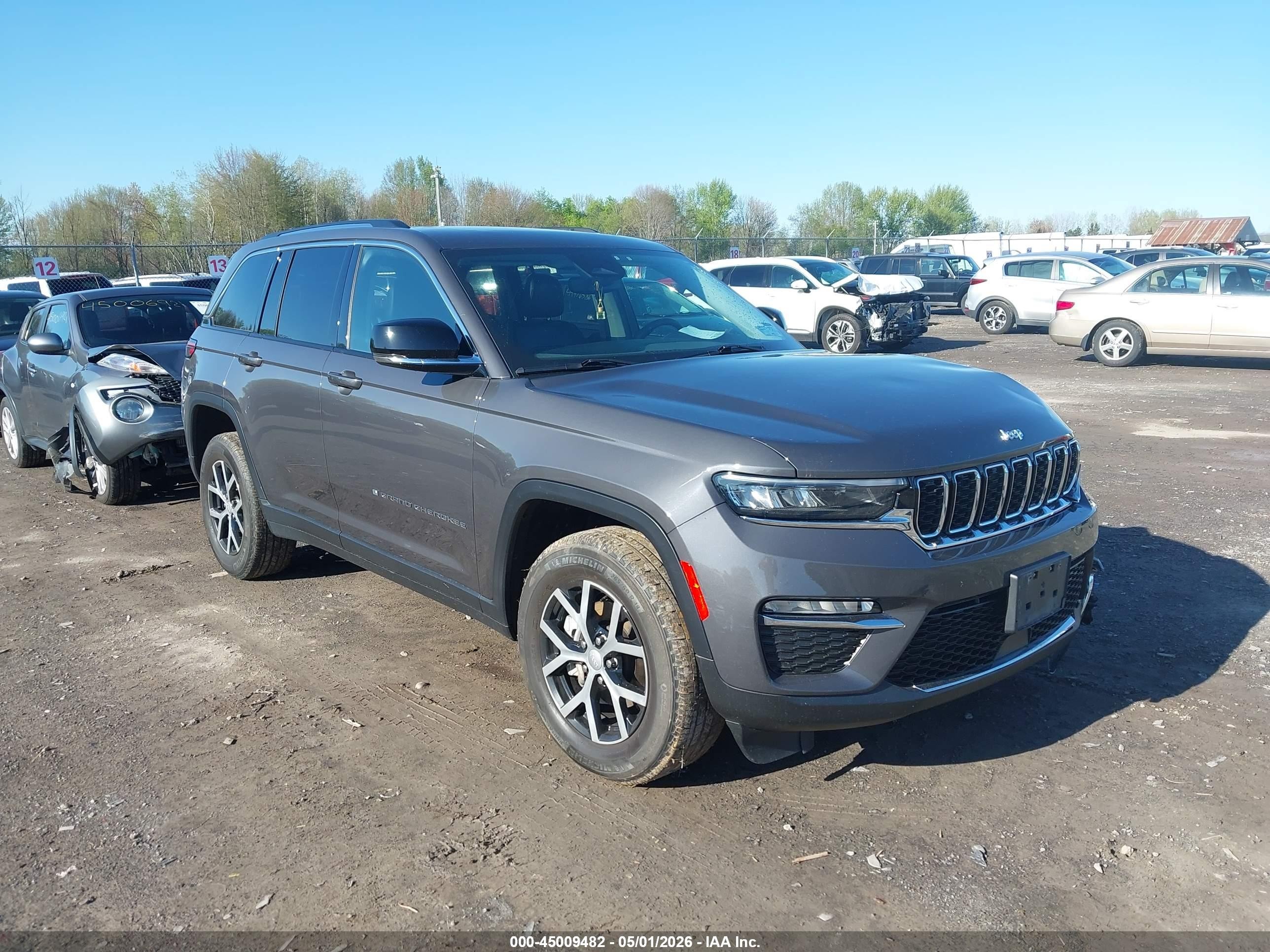 2024 Jeep Grand Cherokee Limited, VIN 1C4RJHBG4RC679814 — Front end