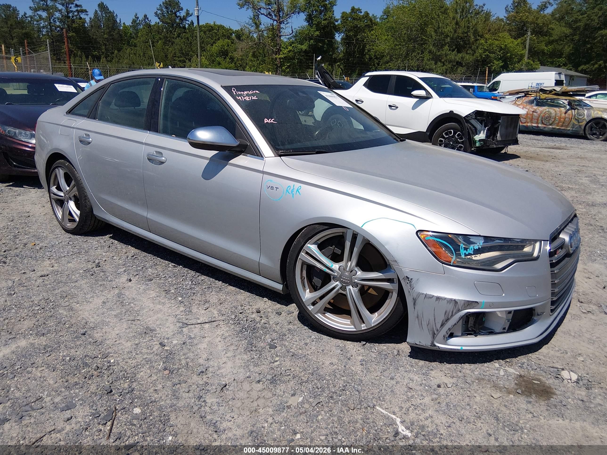 2015 Audi S6, VIN WAUF2AFC5FN005635 — Перед