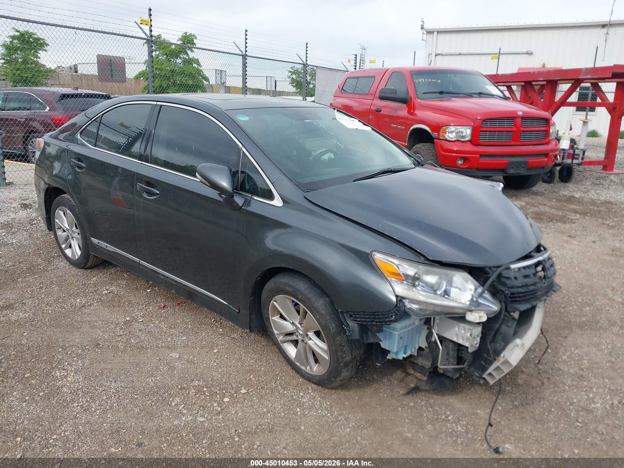 2010 Lexus HS 250h Premium, VIN JTHBB1BA7A2025593 — Front end