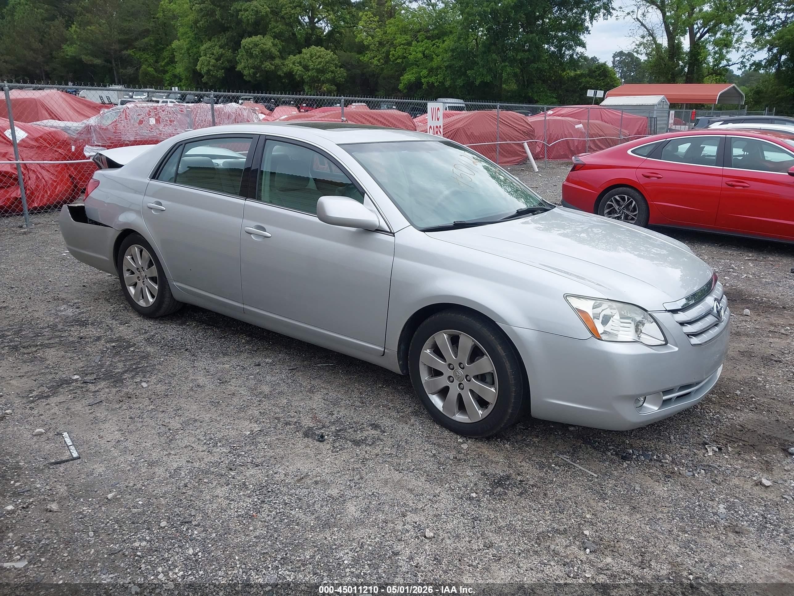 2006 Toyota Avalon Limited, VIN 4T1BK36B16U087417 — Rear end