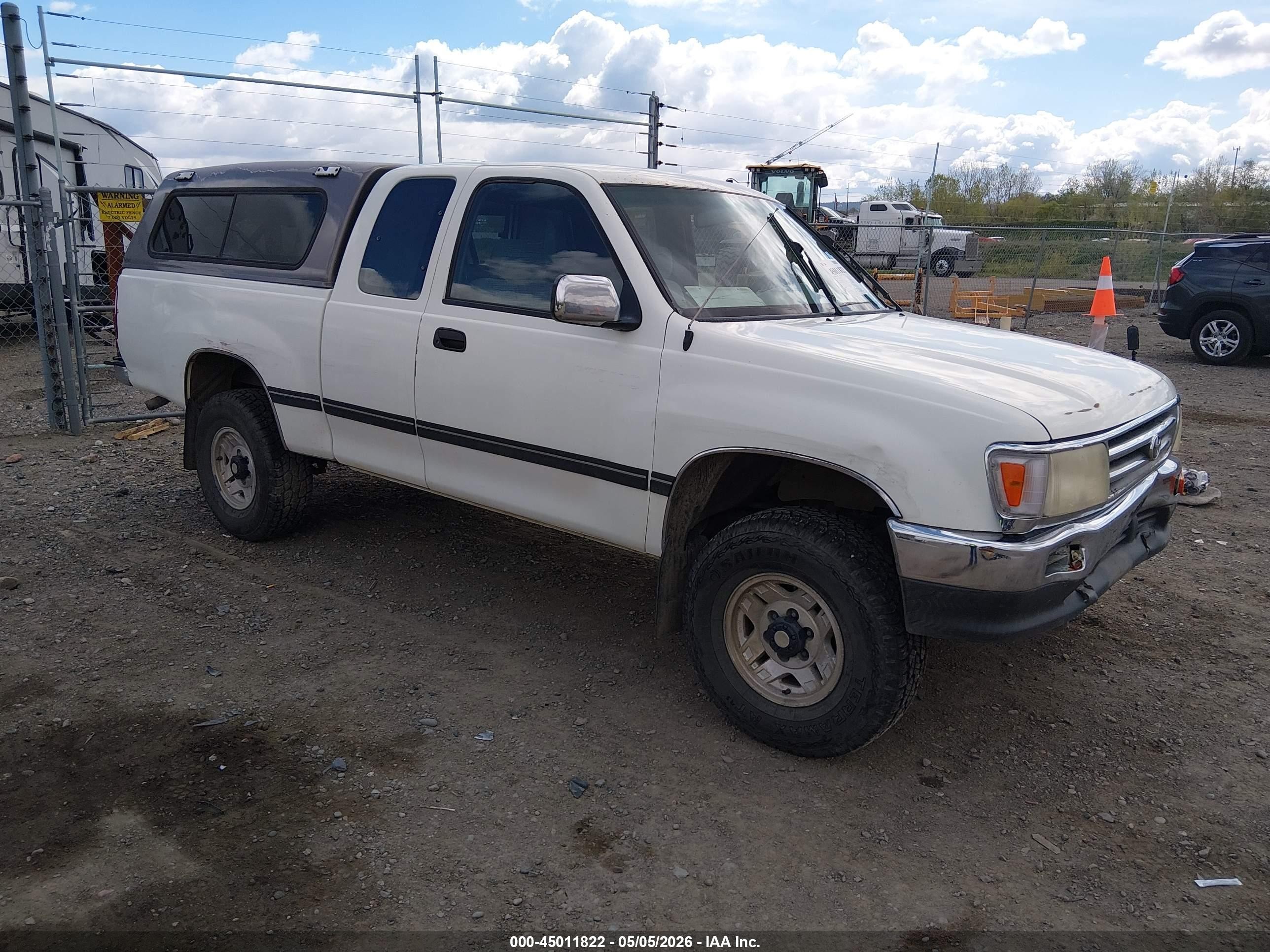1995 Toyota T100 SR5, VIN JT4VD22F8S0016439 — Normal wear