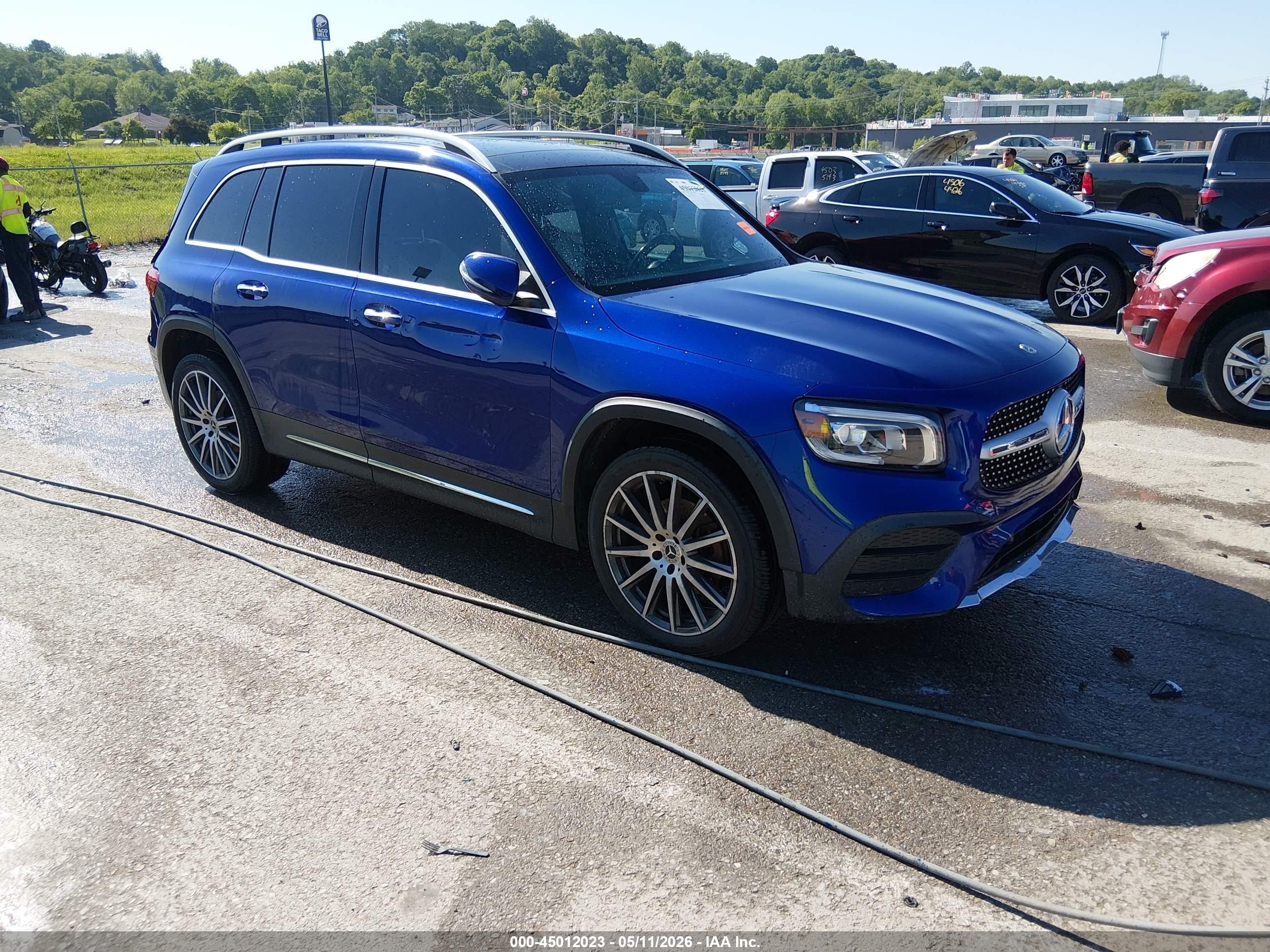 2021 Mercedes-Benz GLB 250, VIN W1N4M4GB8MW091275 — Front end