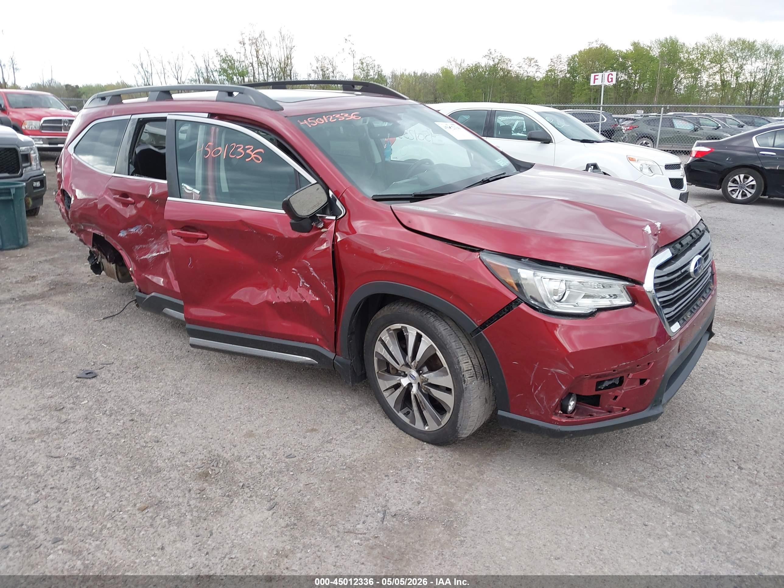 2020 Subaru Ascent Limited, VIN 4S4WMAPD0L3478592 — Rear end