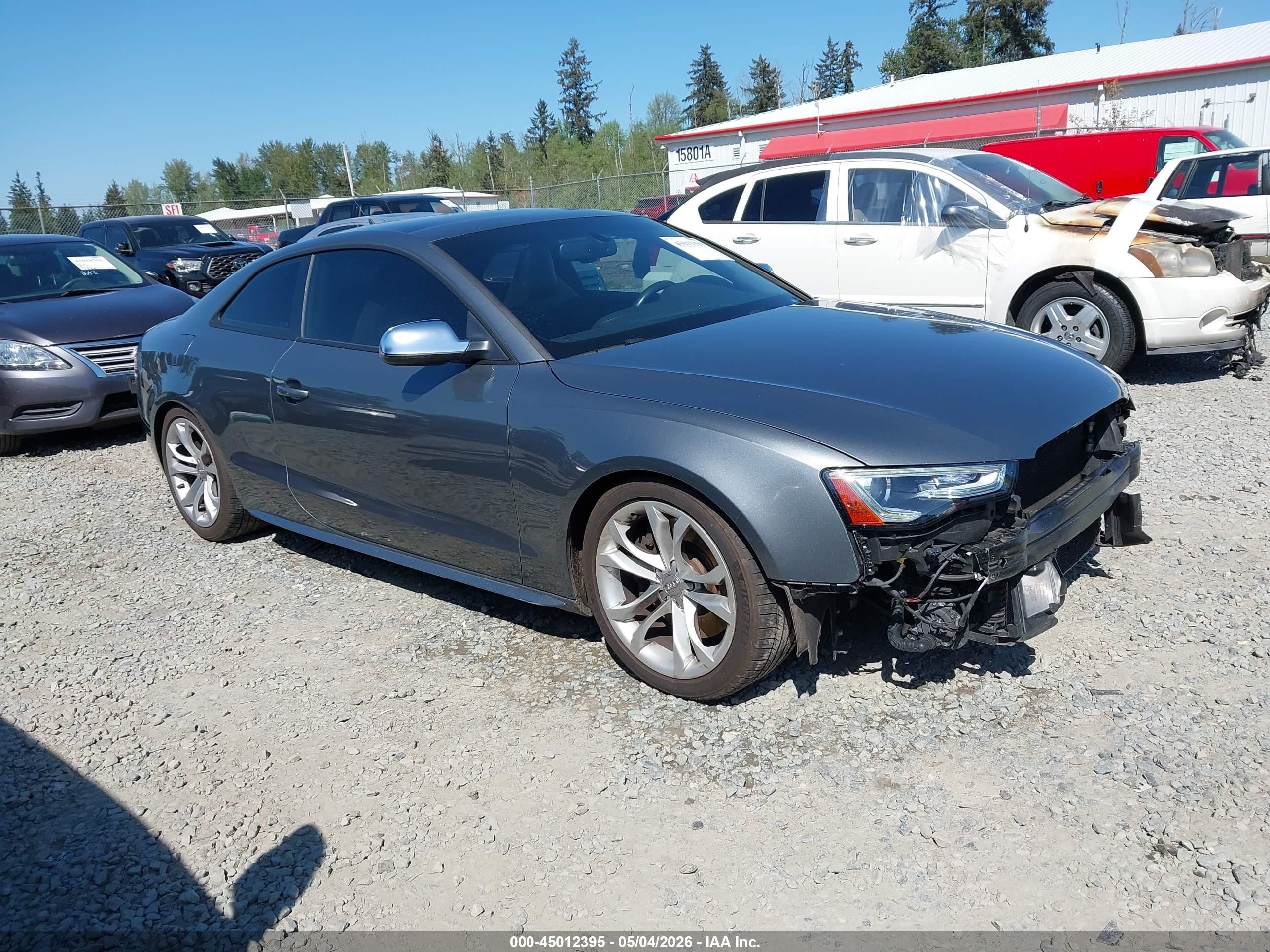 2015 Audi S5 Premium Plus, VIN WAUGGAFR3FA021785 — Перед