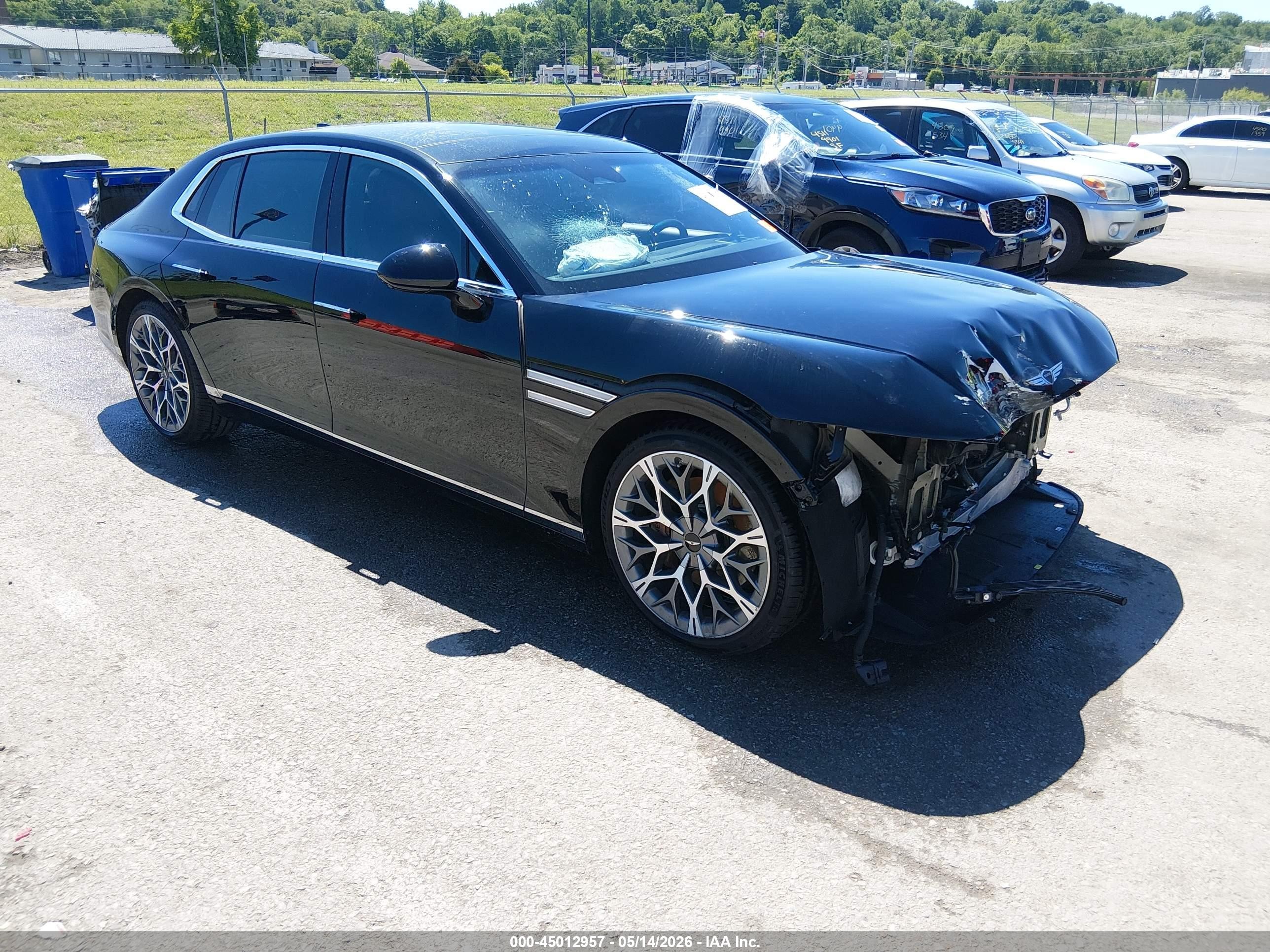 2023 Genesis G90 e-SC, VIN KMTFC4SD6PU026082 — Front end