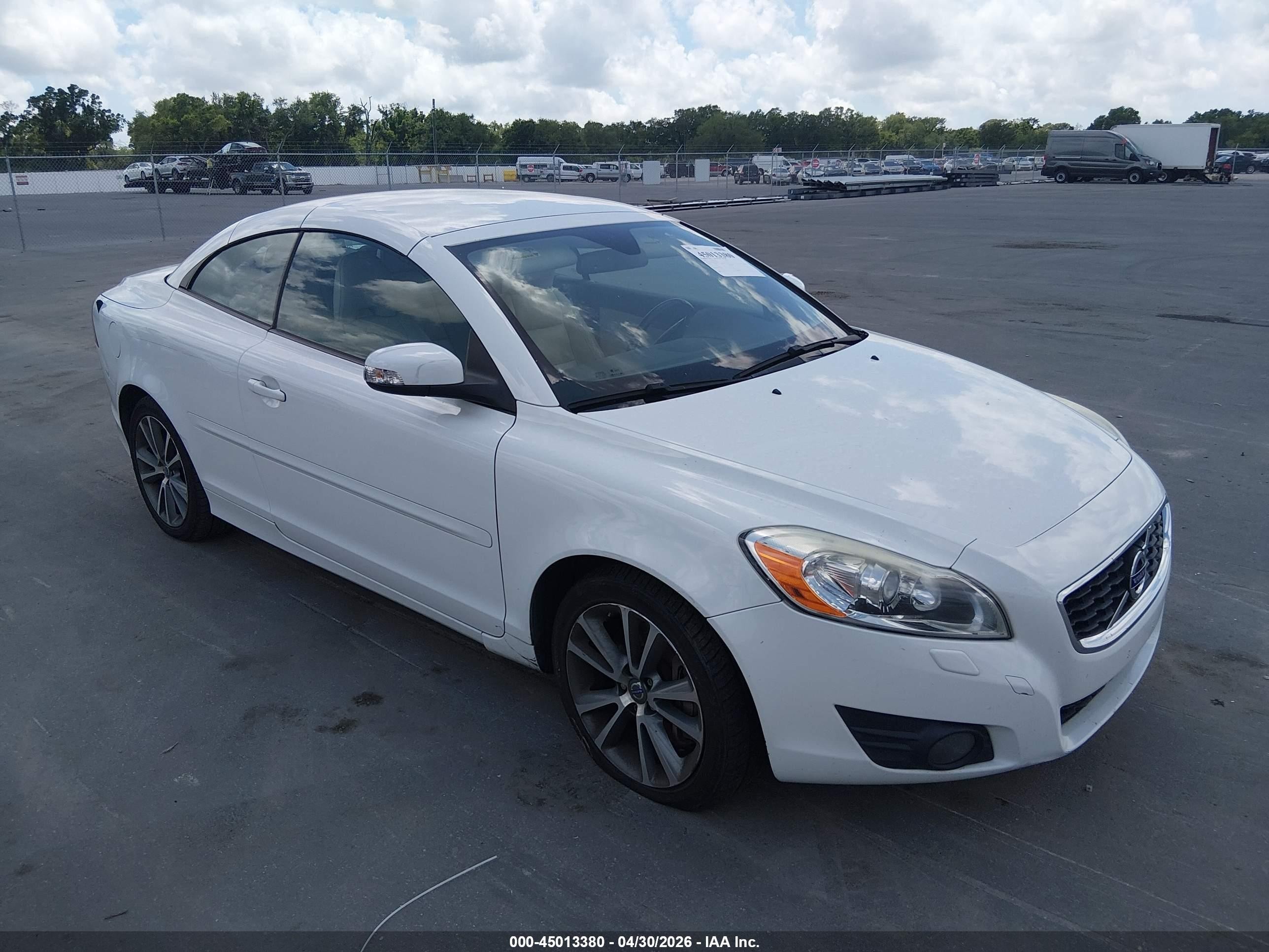 2012 Volvo C70 T5, VIN YV1672MC5CJ126787 — Normal wear