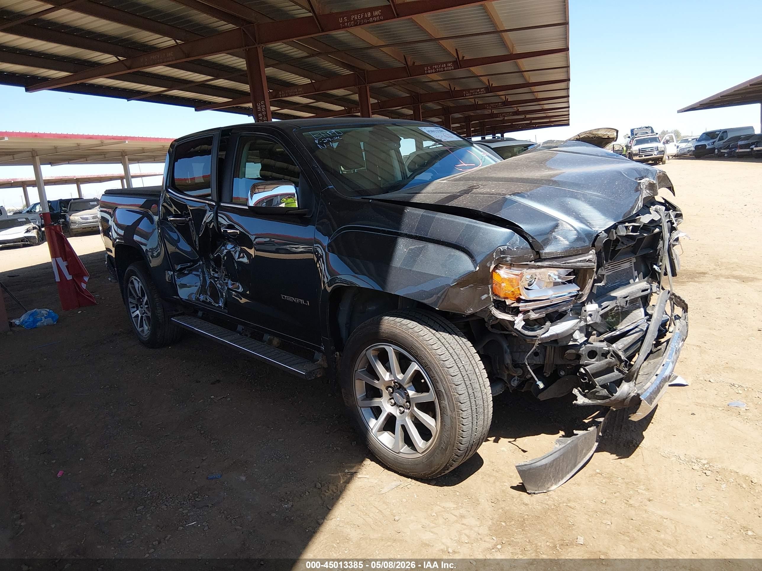 2020 GMC Canyon 4WD Denali, VIN 1GTG6EEN1L1128227 — Front end
