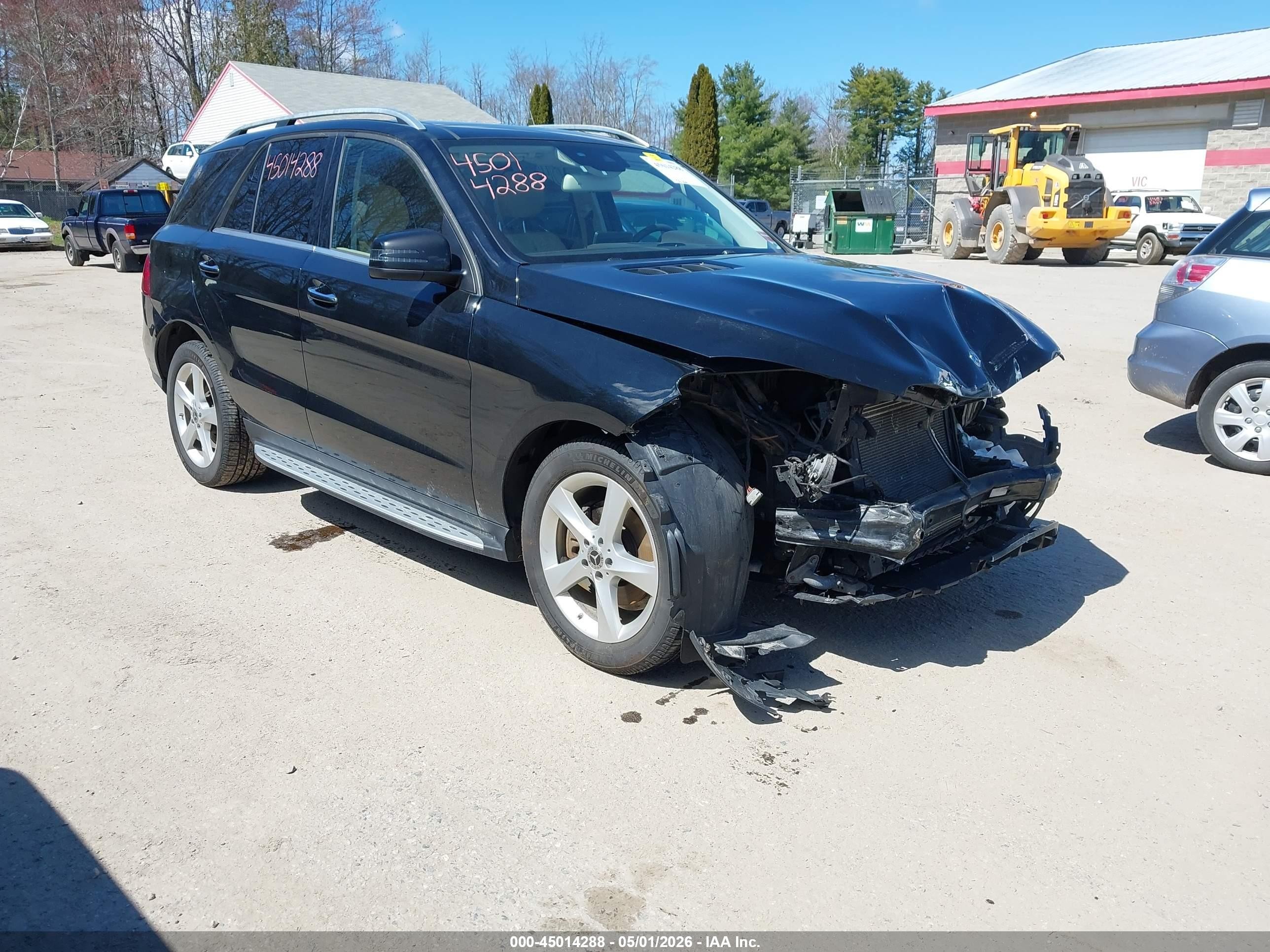 2018 Mercedes-Benz GLE 350, VIN 4JGDA5HBXJB016239 — Front end