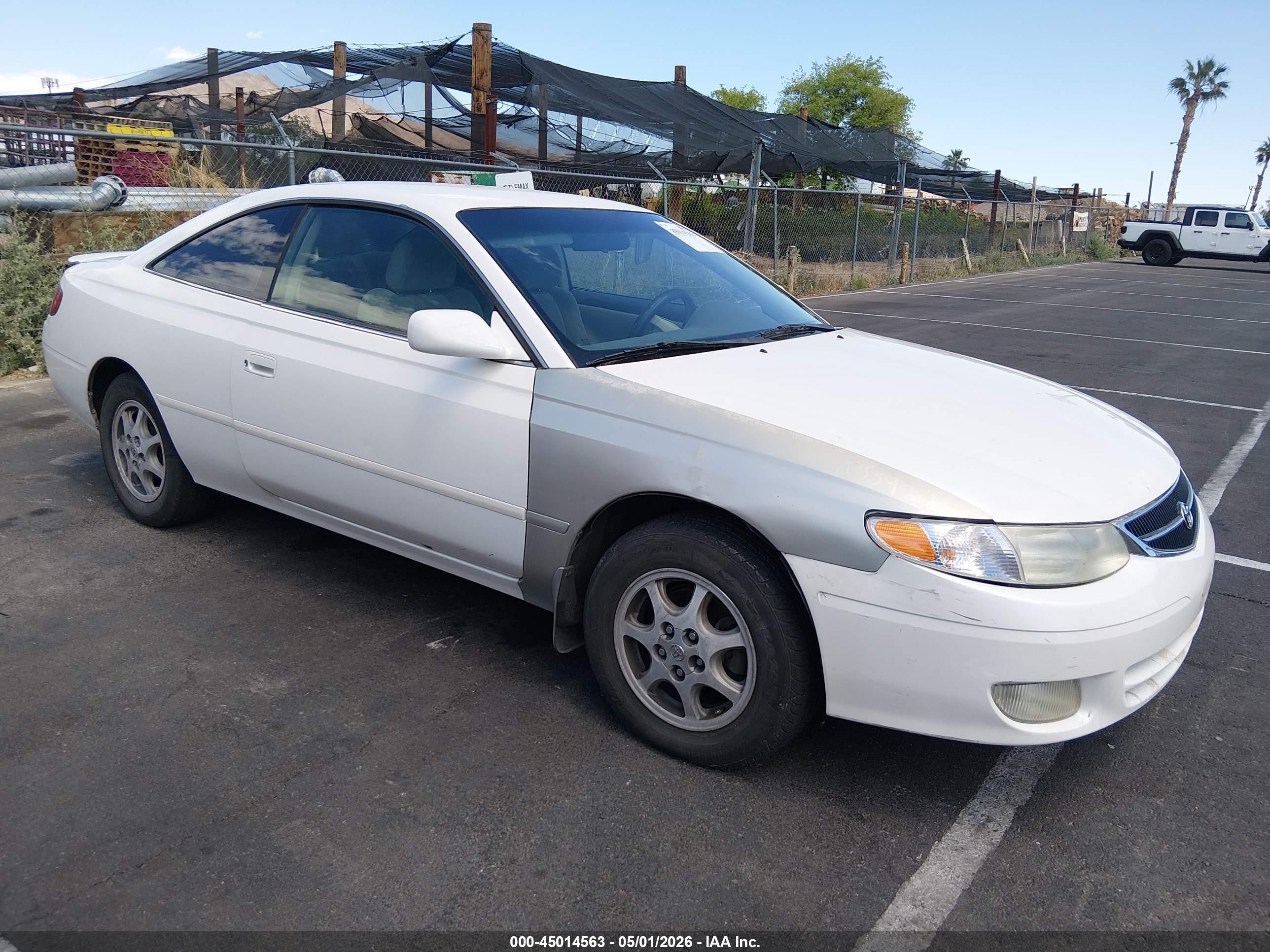 2000 Toyota Solara SE, VIN 2T1CG22P3YC397252 — Normal wear