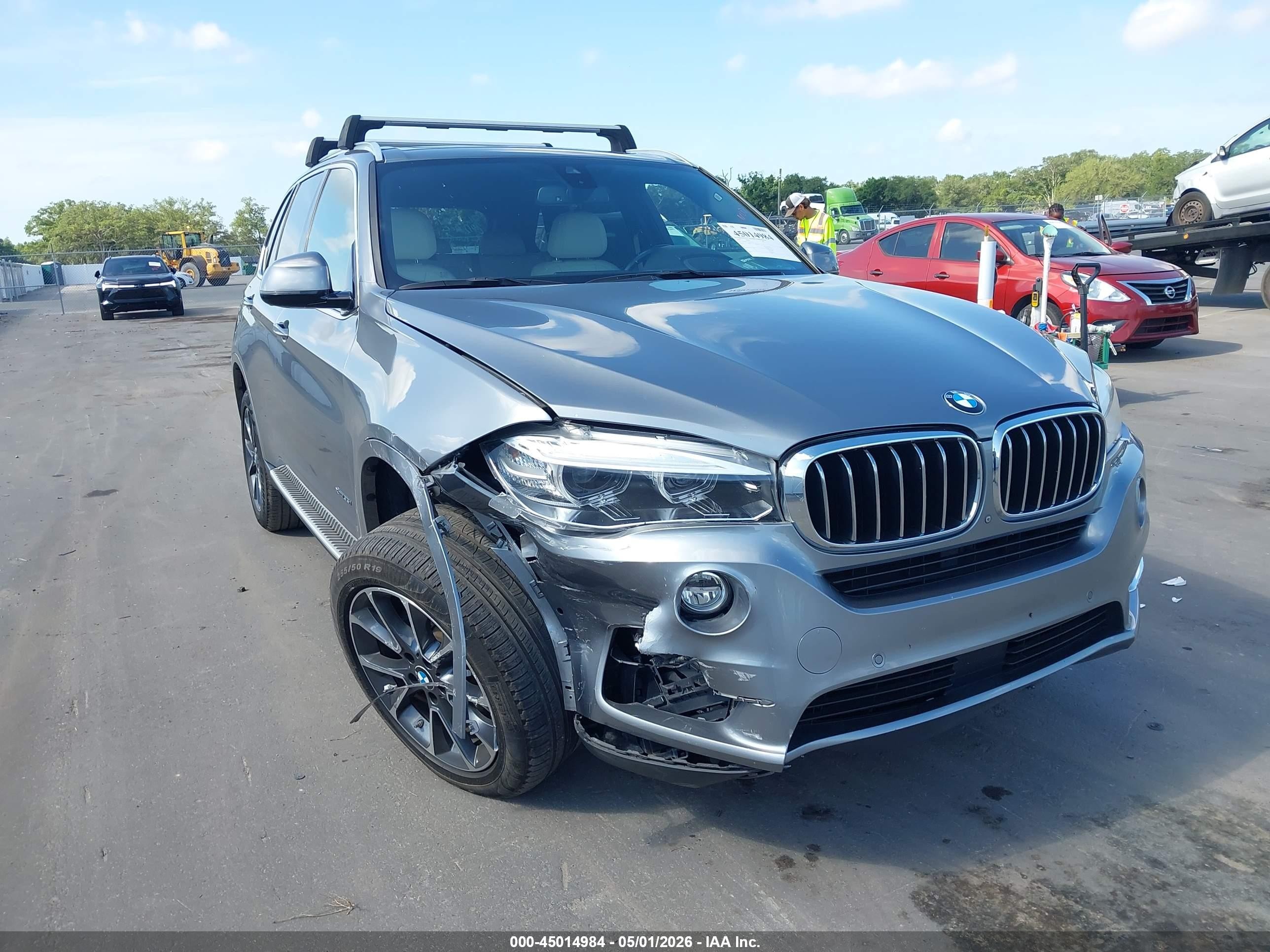 2018 BMW X5 xDrive35i, VIN 5UXKR0C5XJL072554 — Front end