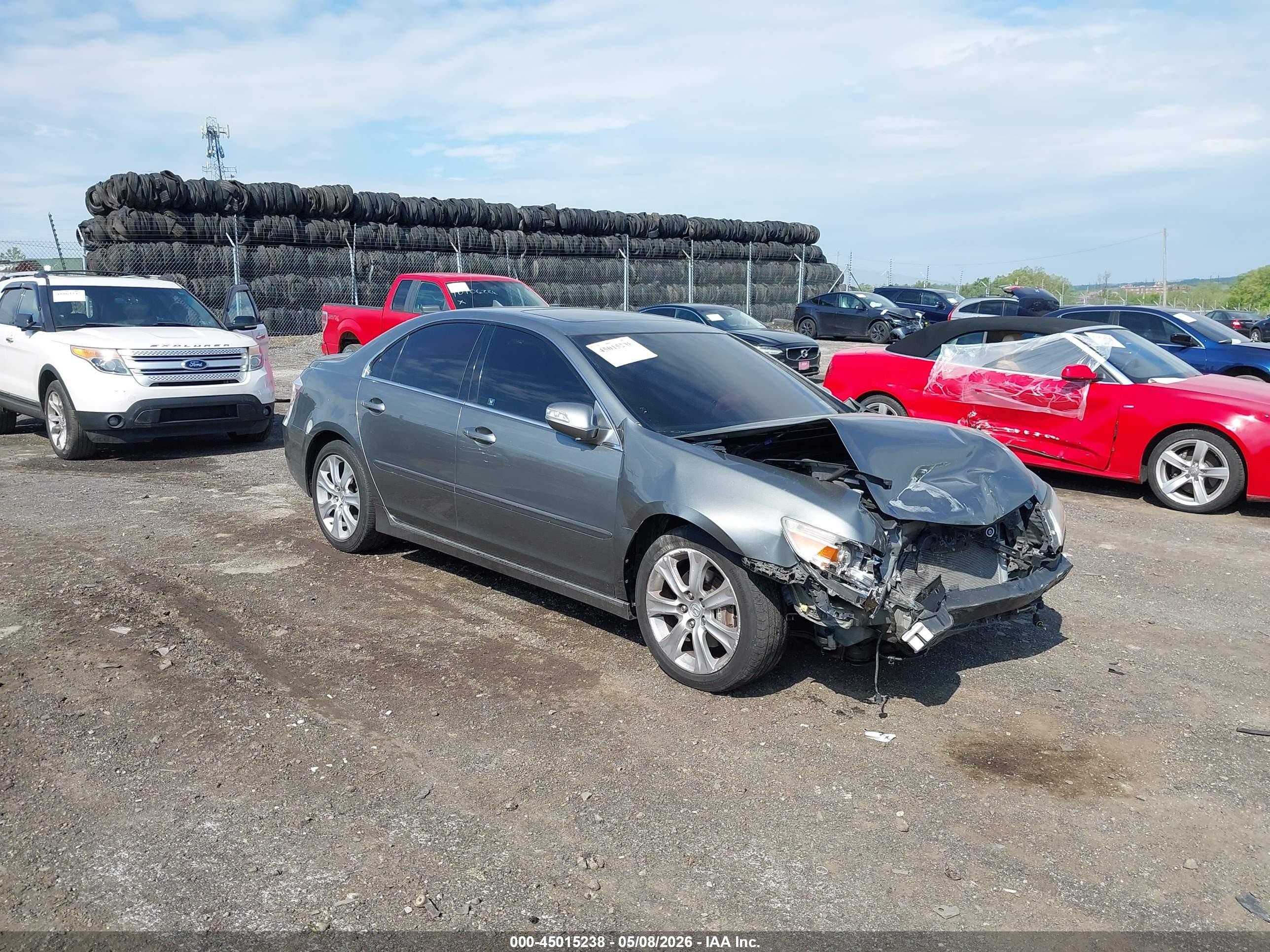 2010 Acura RL Technology, VIN JH4KB2F63AC000518 — Front end