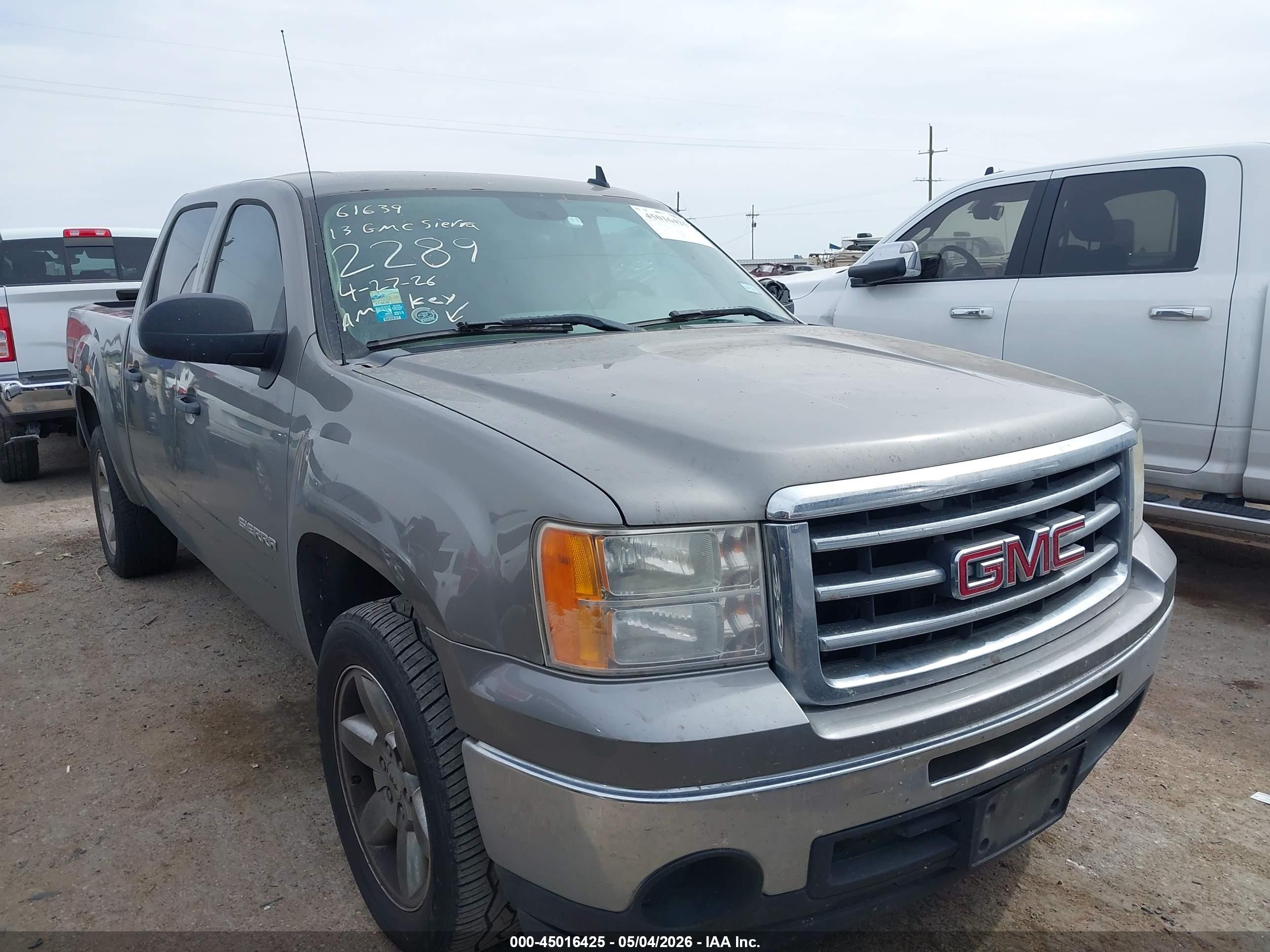 2013 GMC Sierra 1500 SL, VIN 3GTP1UEA0DG172289 — Rear end