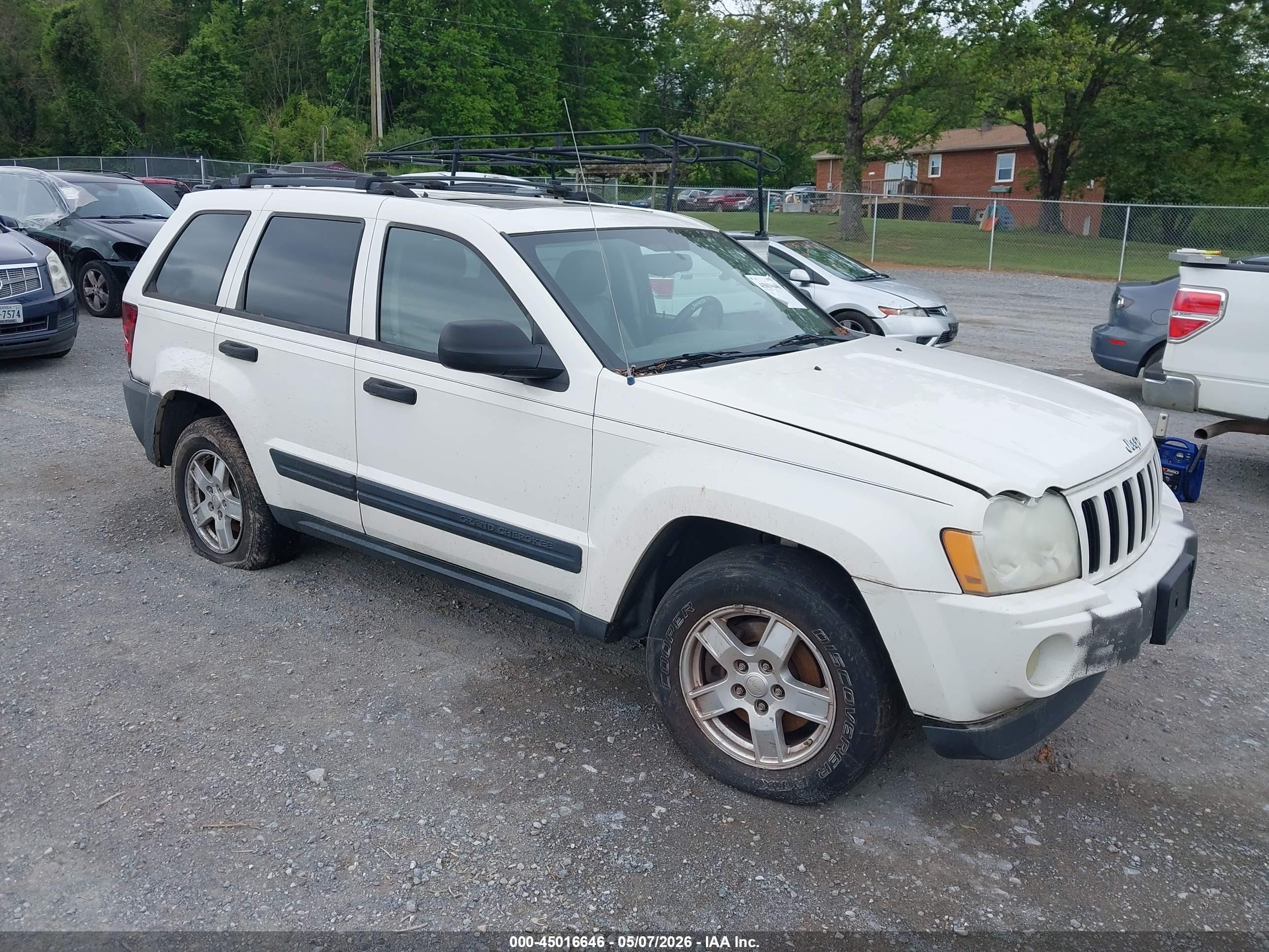 2005 Jeep Grand Cherokee Laredo, VIN 1J8HR48N15C595844 — Repossession