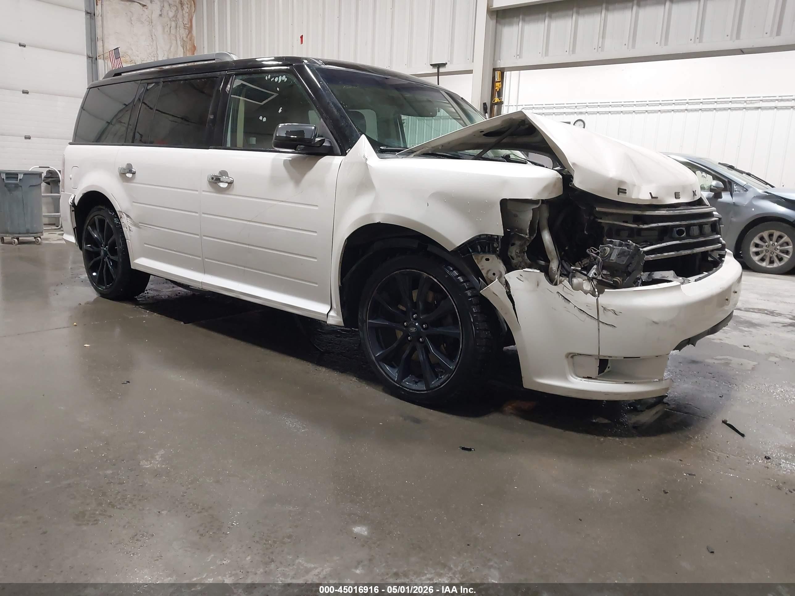 2019 Ford Flex SEL, VIN 2FMHK6C80KBA21400 — Front end