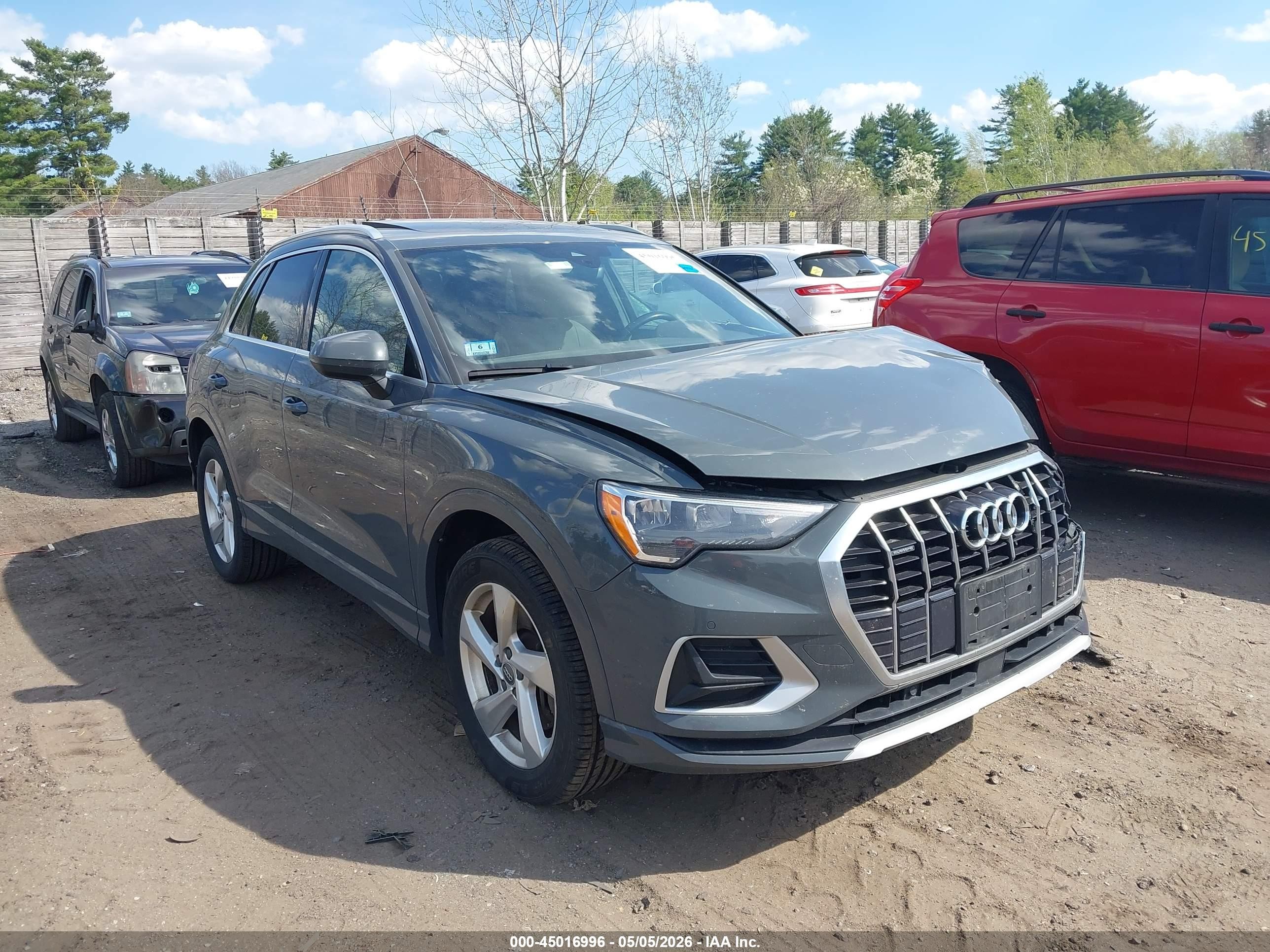 2020 Audi Q3 Premium, VIN WA1AECF37L1049729 — Front end