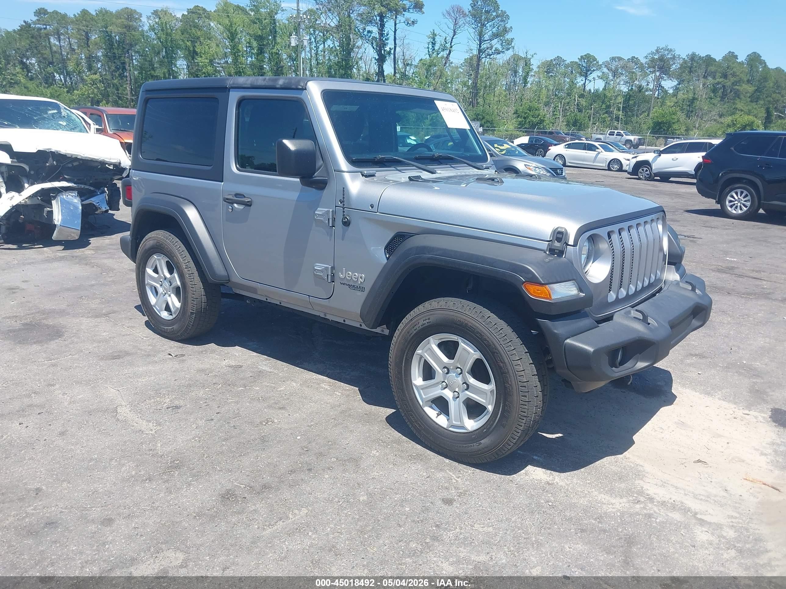 2020 Jeep Wrangler Willys, VIN 1C4GJXAG1LW180736 — Rear end