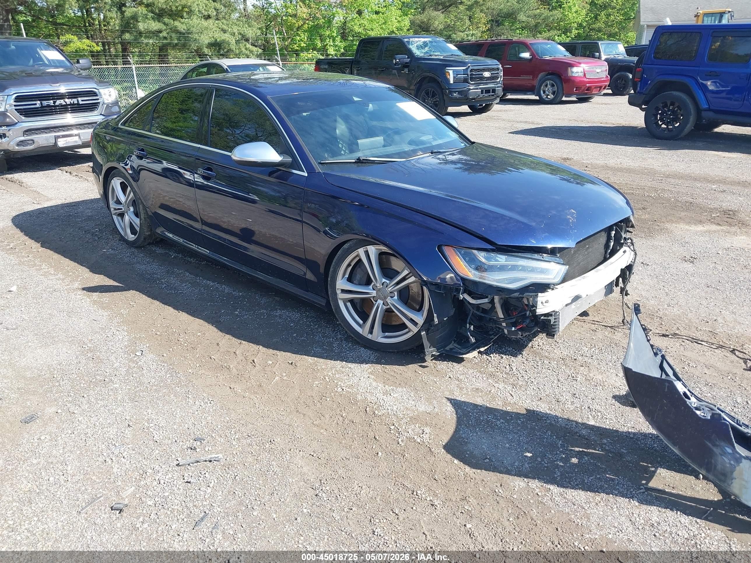2013 Audi S6 Prestige, VIN WAUJ2AFC2DN091056 — Перед