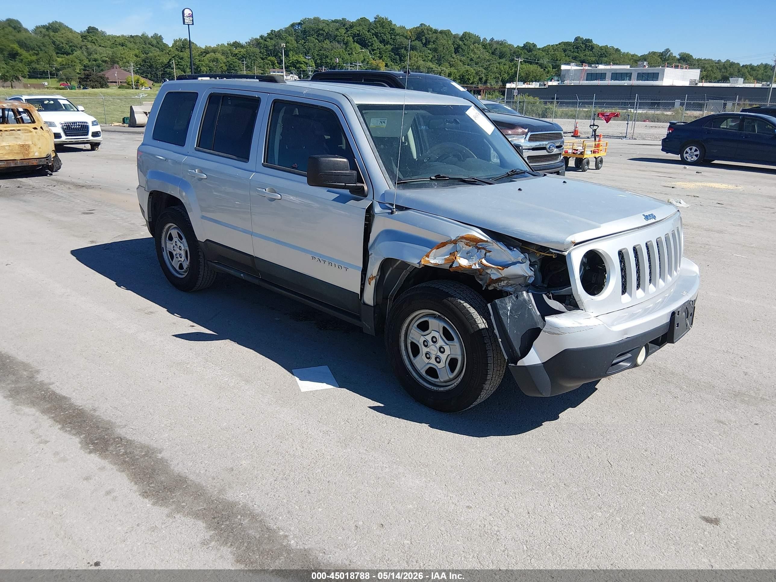 2012 Jeep Patriot Sport, VIN 1C4NJPBB1CD515290 — Front end