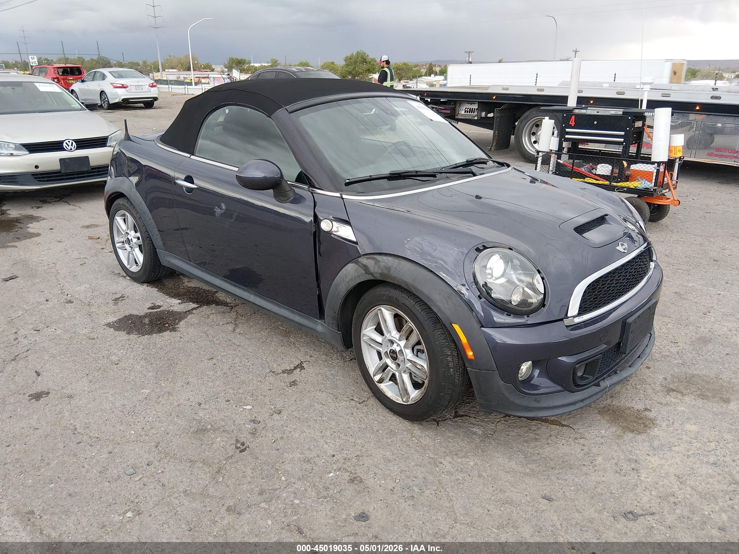 2015 MINI Roadster S, VIN WMWSY3C52FT566756 — Front end