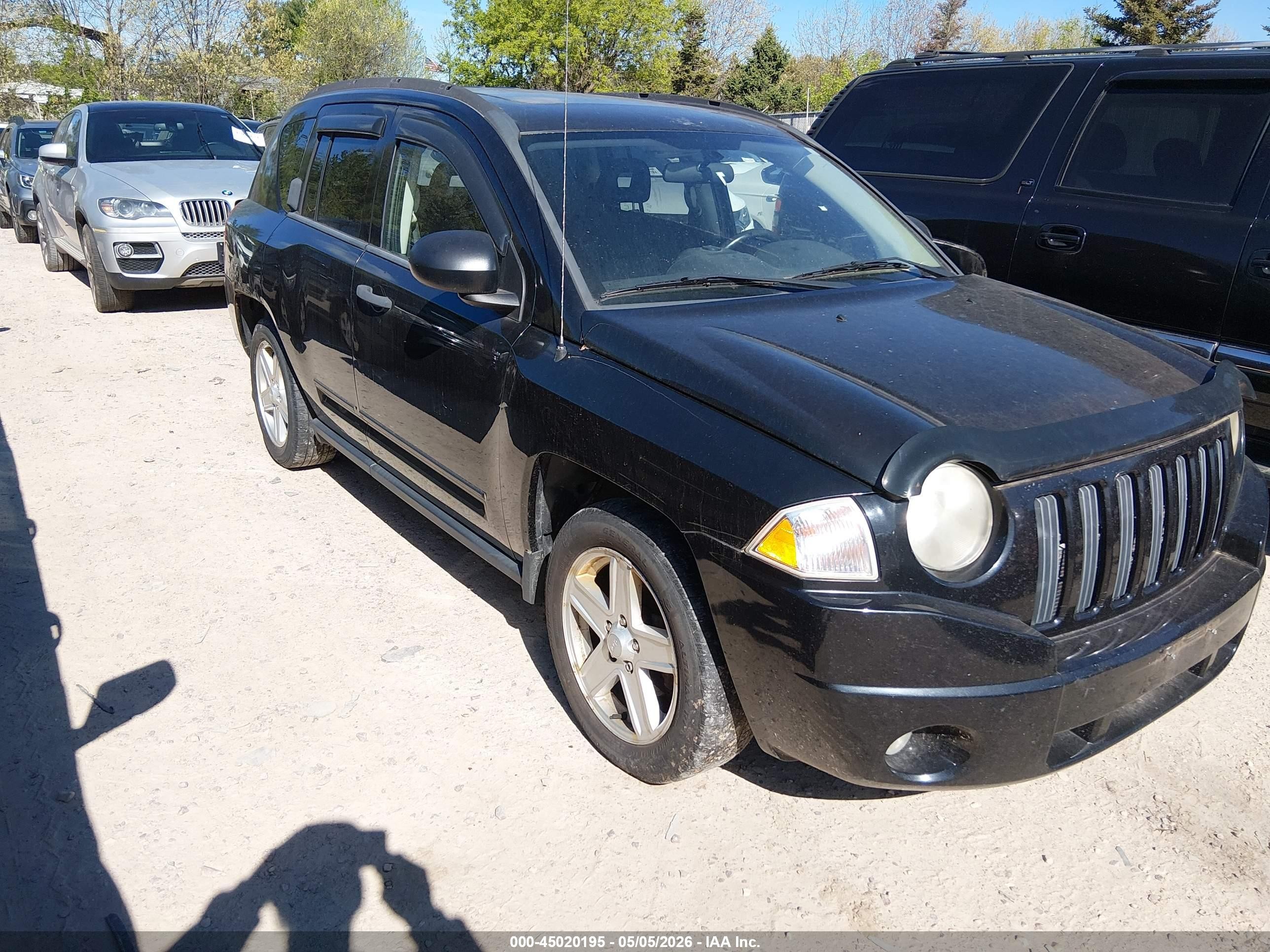 2009 Jeep Compass Sport, VIN 1J4FF47B59D121484 — Normal wear