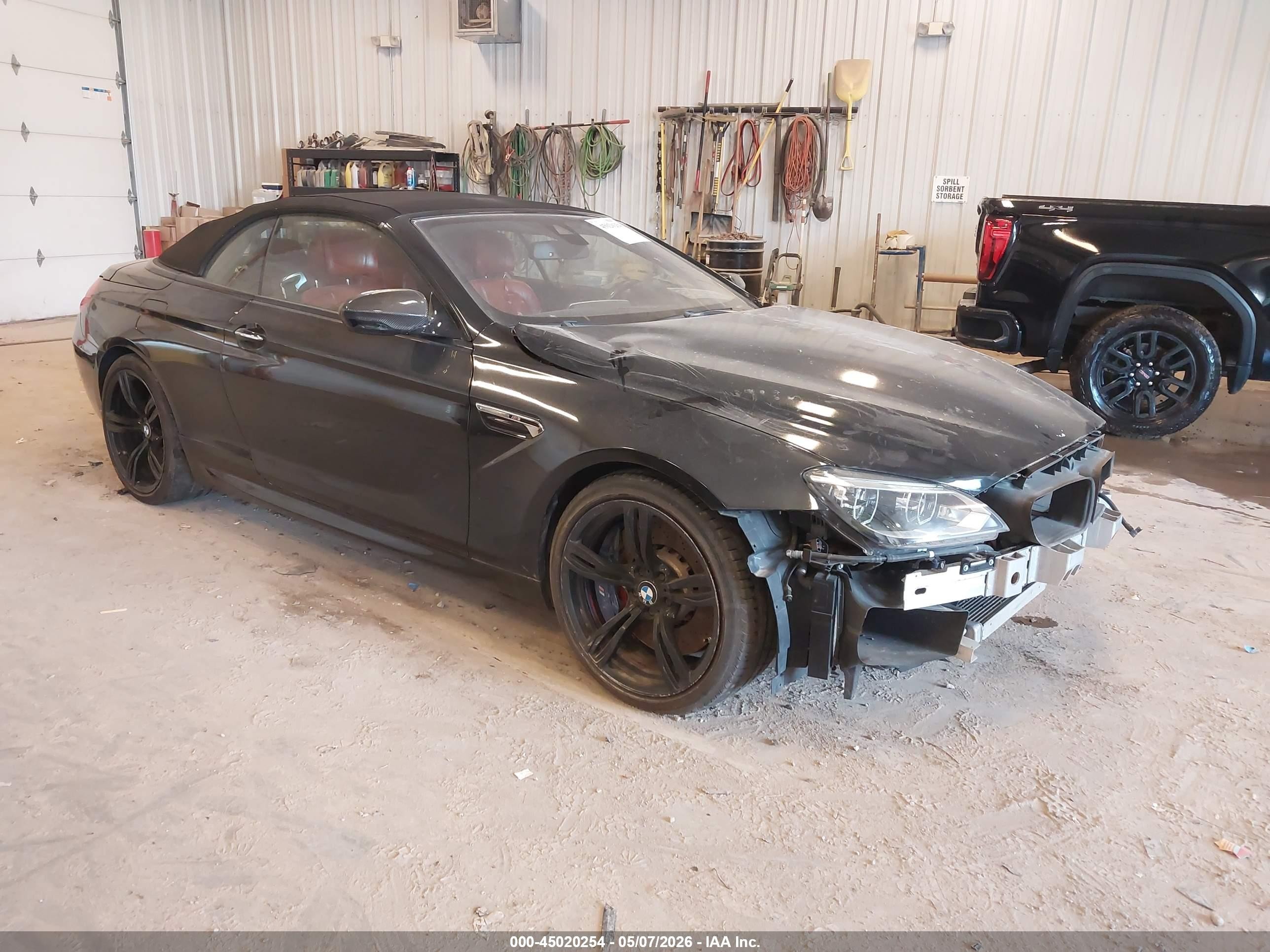 2013 BMW M6, VIN WBSLZ9C51DC985825 — Перед
