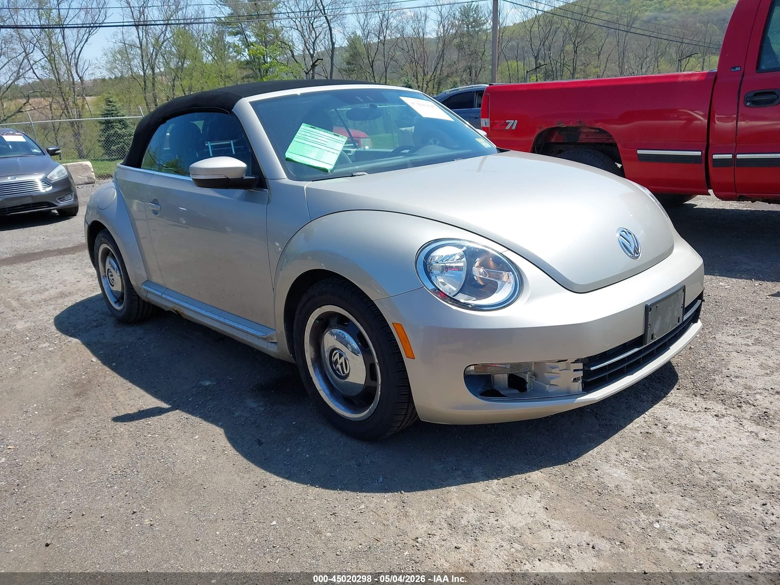2013 Volkswagen Beetle 2.5L, VIN 3VW5P7AT2DM800480 — Undercarriage