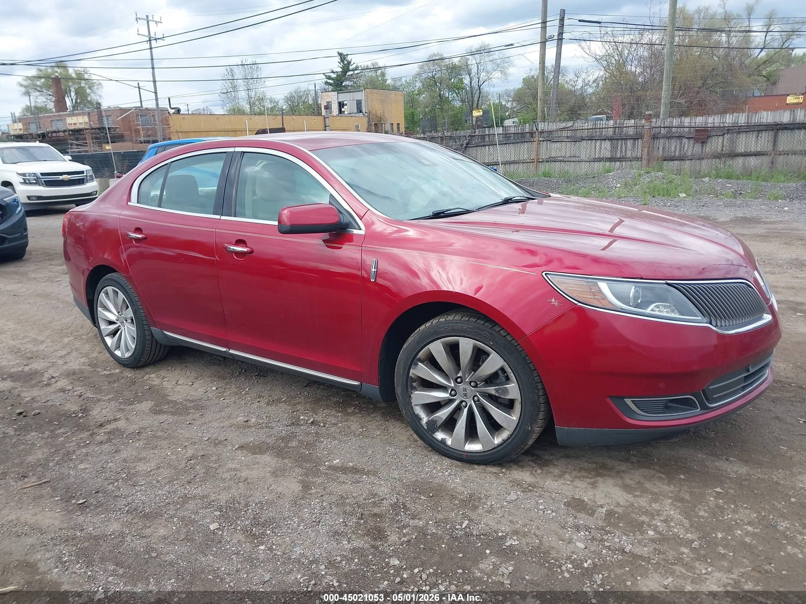 2014 Lincoln MKS, VIN 1LNHL9DK9EG610855 — Front end
