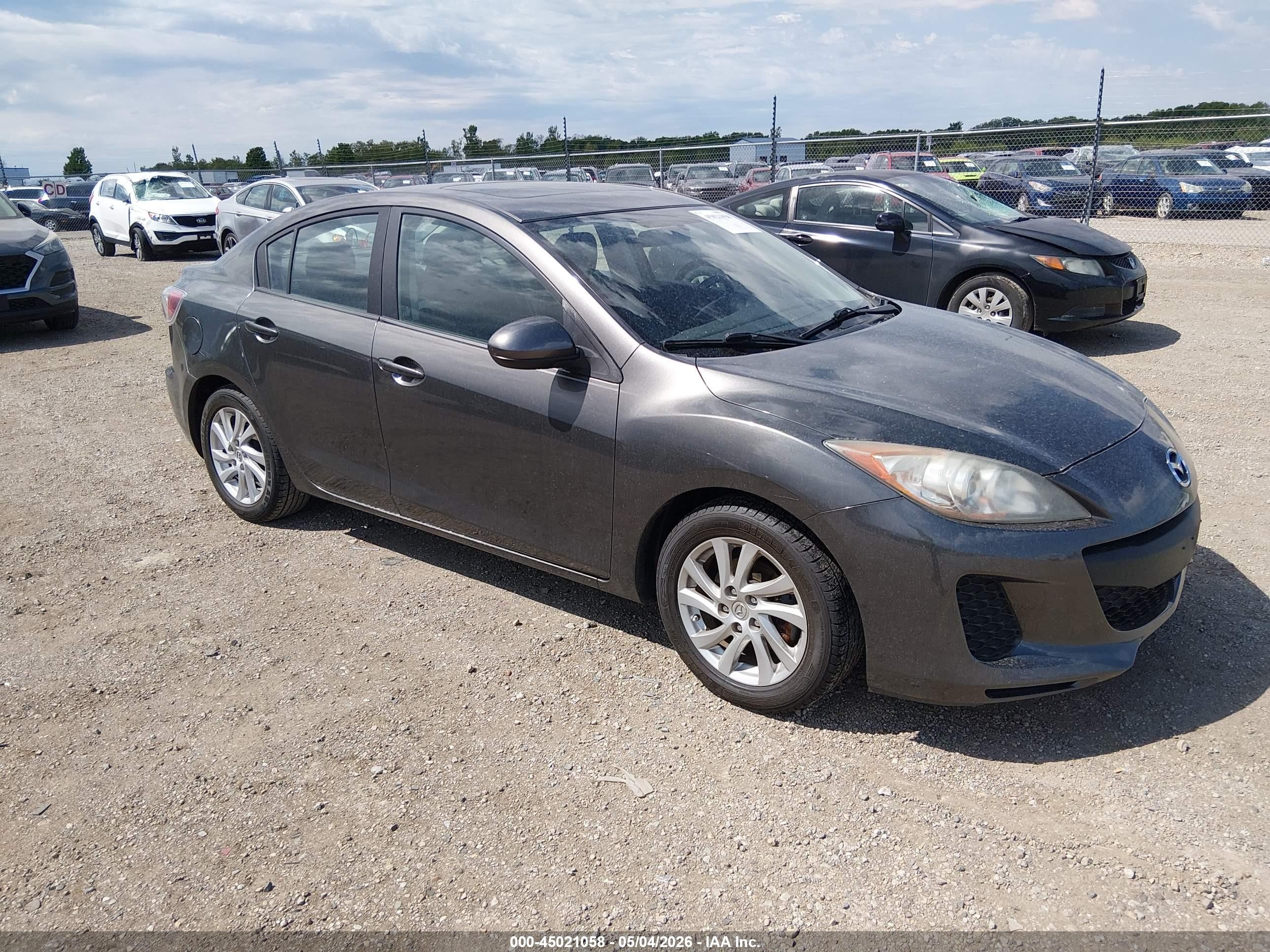 2012 Mazda 3 i Touring, VIN JM1BL1VFXC1503701 — Пресная вода
