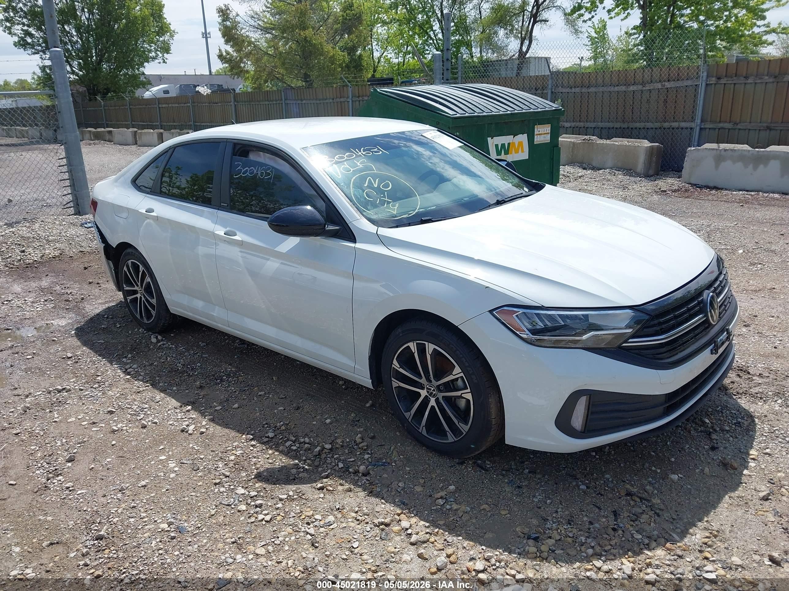 2023 Volkswagen Jetta Sport, VIN 3VWBM7BU5PM062052 — Бок