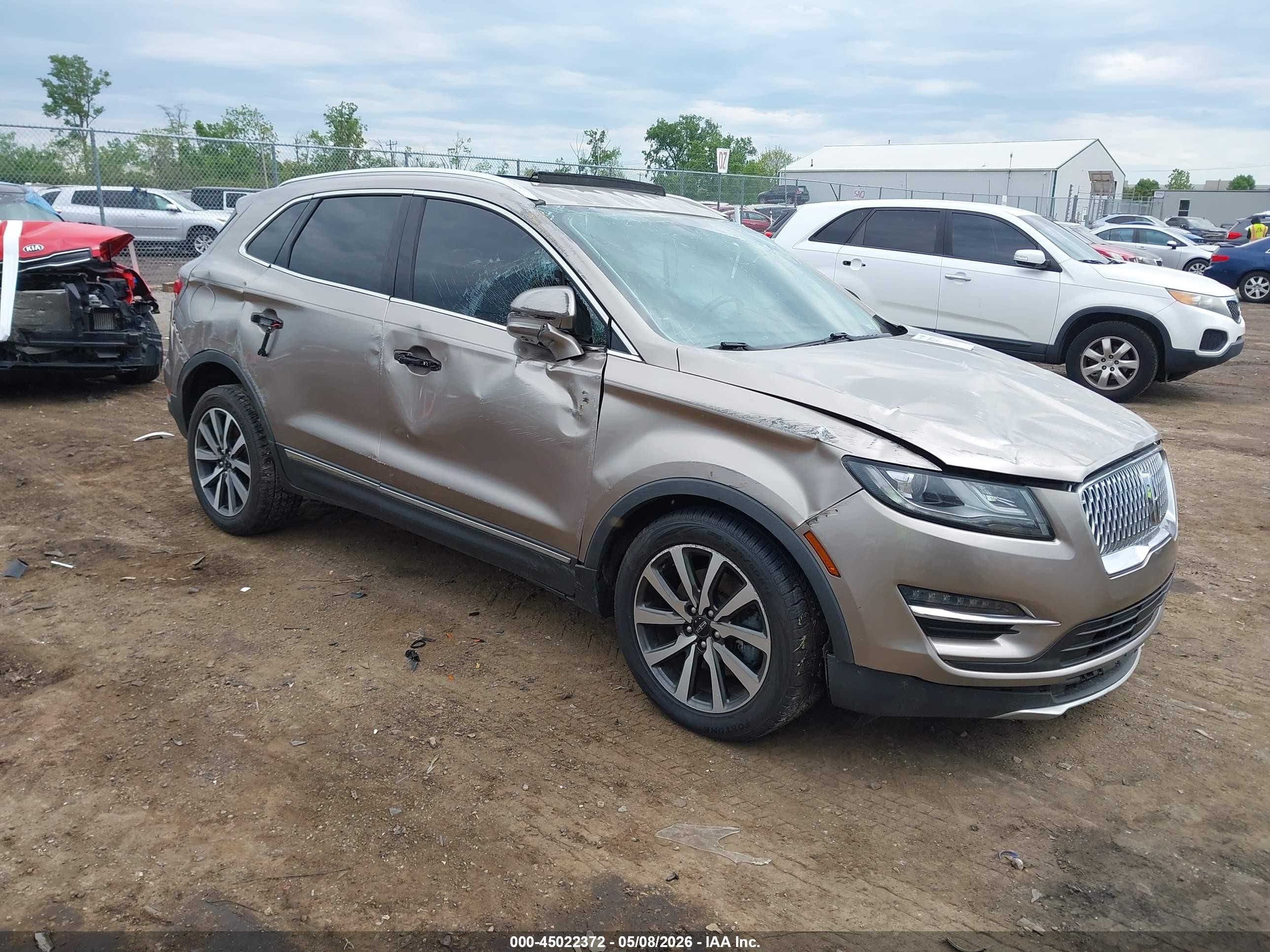 2019 Lincoln MKC Reserve, VIN 5LMCJ3C91KUL25461 — Опрокидывание