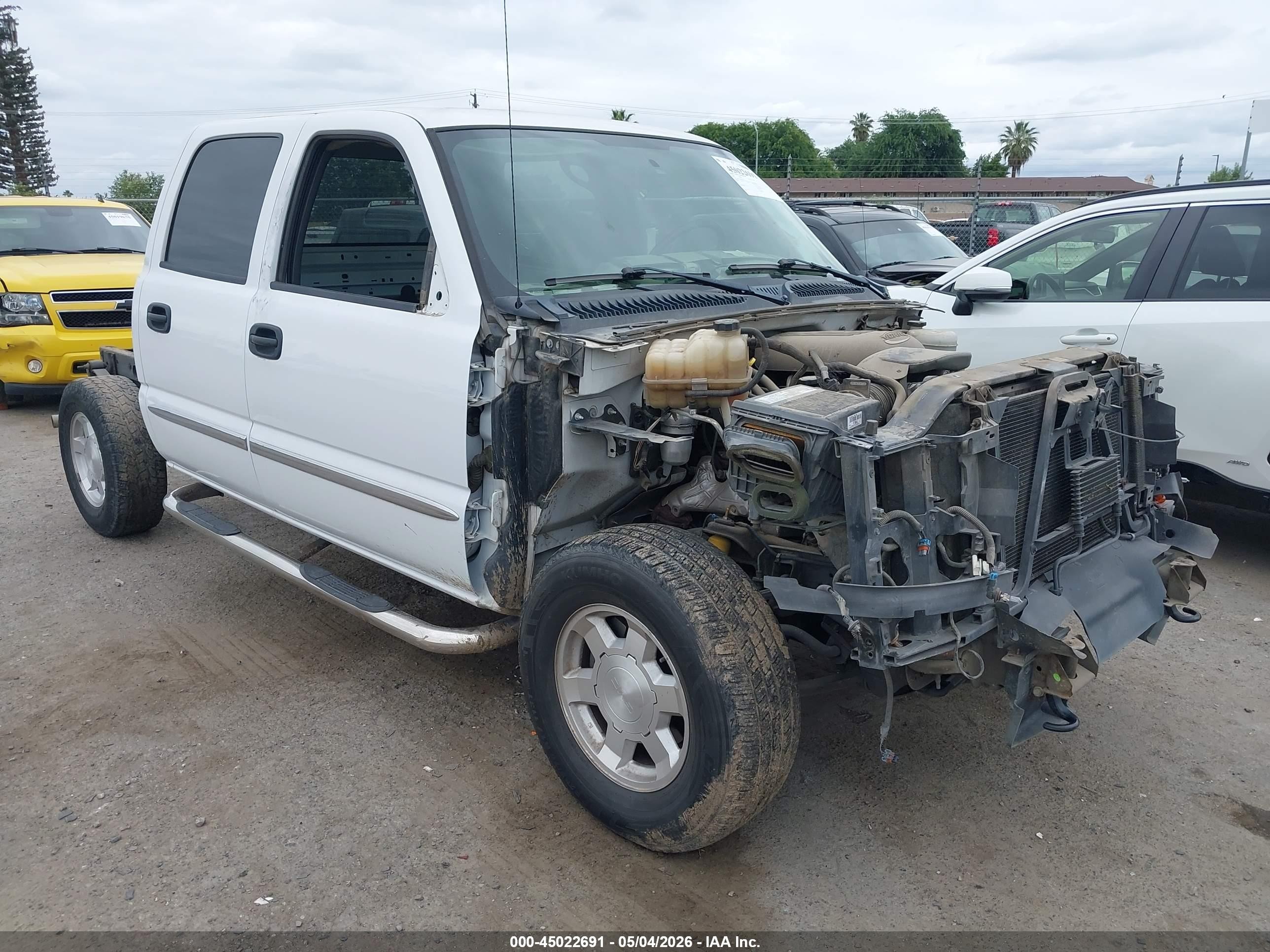 2006 GMC Sierra 1500 SLT, VIN 2GTEK13T861216736 — Stripped