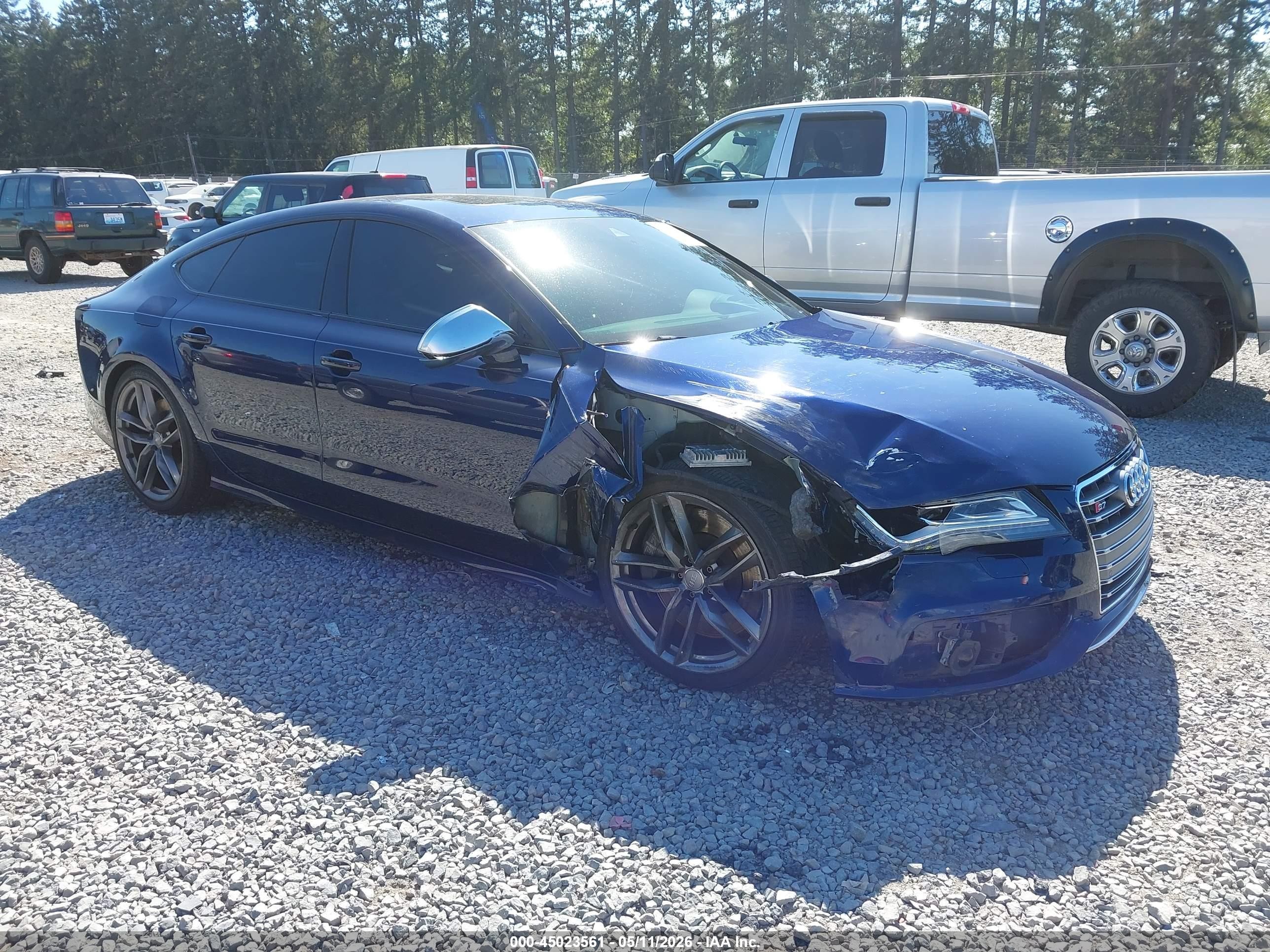 2013 Audi S7 Prestige, VIN WAU32AFC9DN037715 — Front end