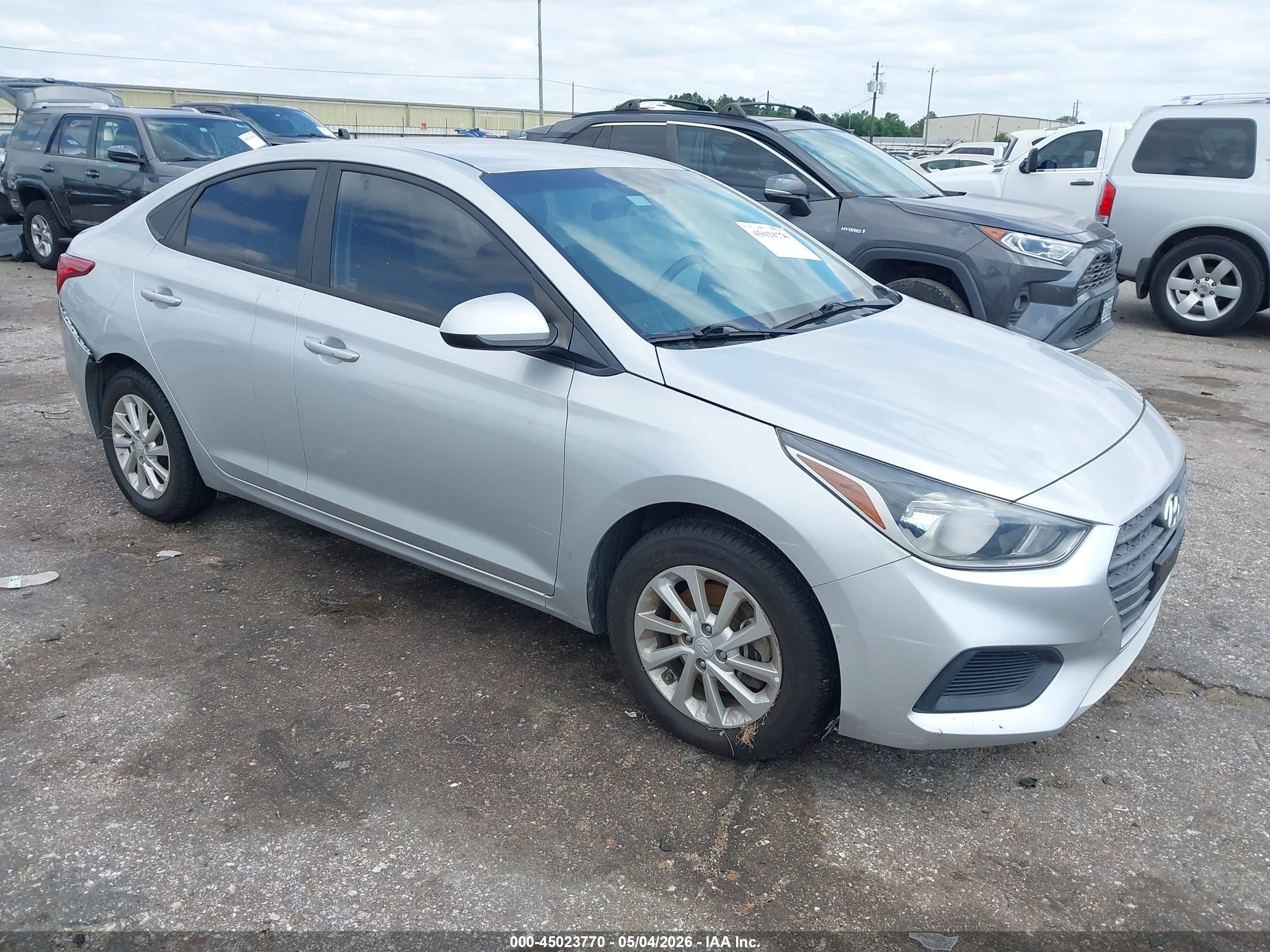 2018 Hyundai Accent SE, VIN 3KPC24A32JE028303 — Side