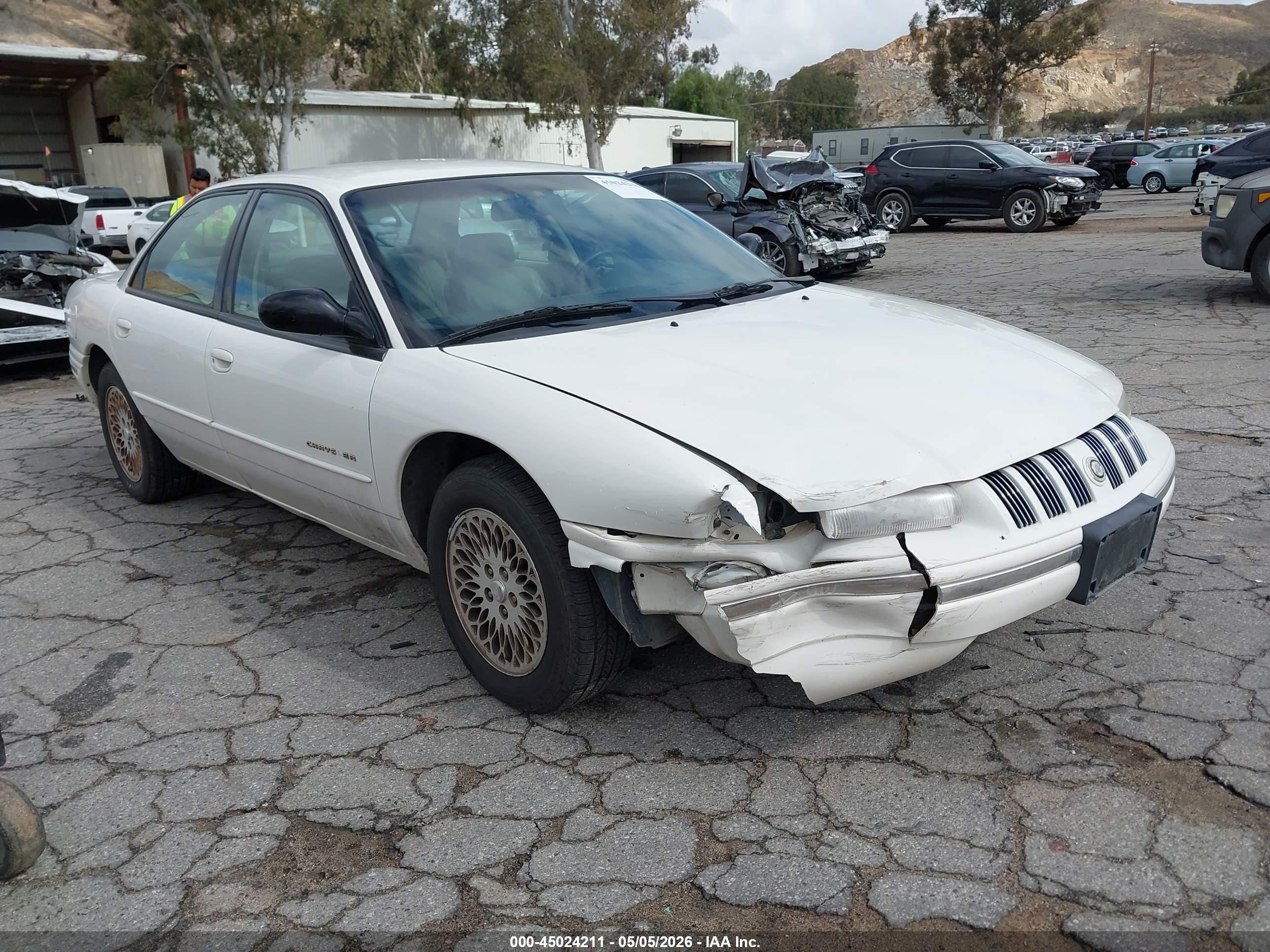 1997 Chrysler Concorde, VIN 2C3HD56F6VH562704 — Front end