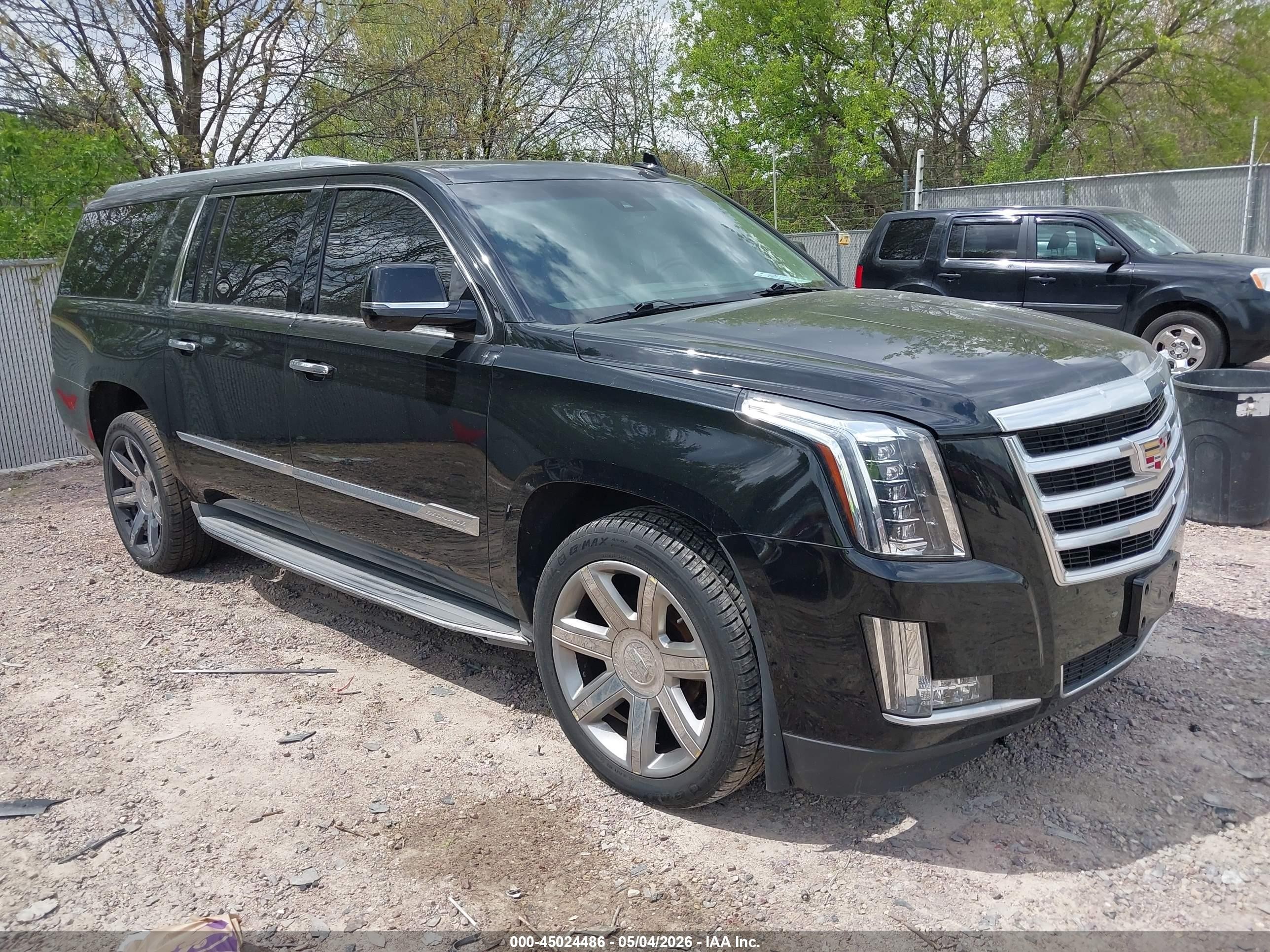 2015 Cadillac Escalade ESV Luxury, VIN 1GYS4SKJ3FR574539 — Water / flood
