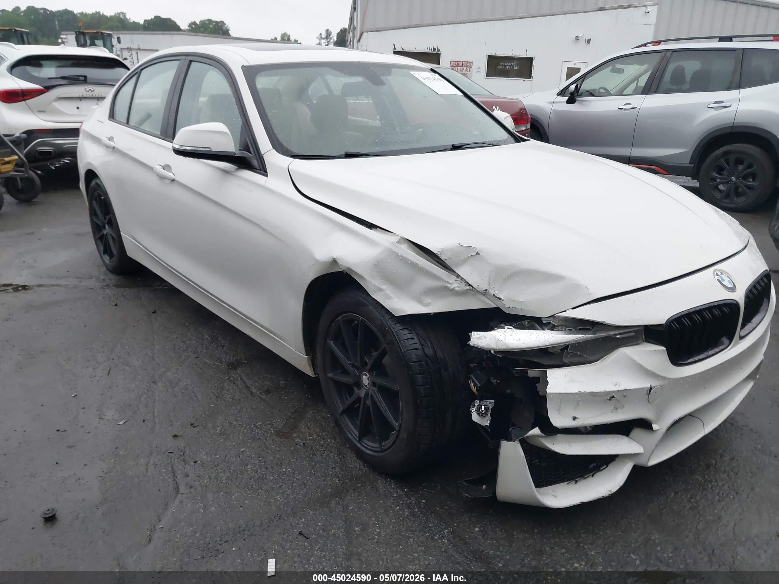 2015 BMW 3 Series 320i, VIN WBA3B1C56FP831603 — Front end