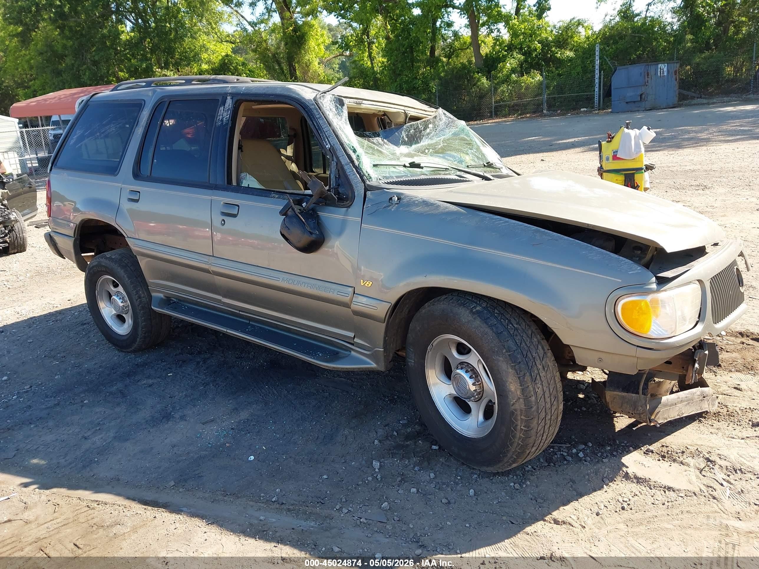 2000 Mercury Mountaineer, VIN 4M2DU66P7YUJ35343 — Rollover