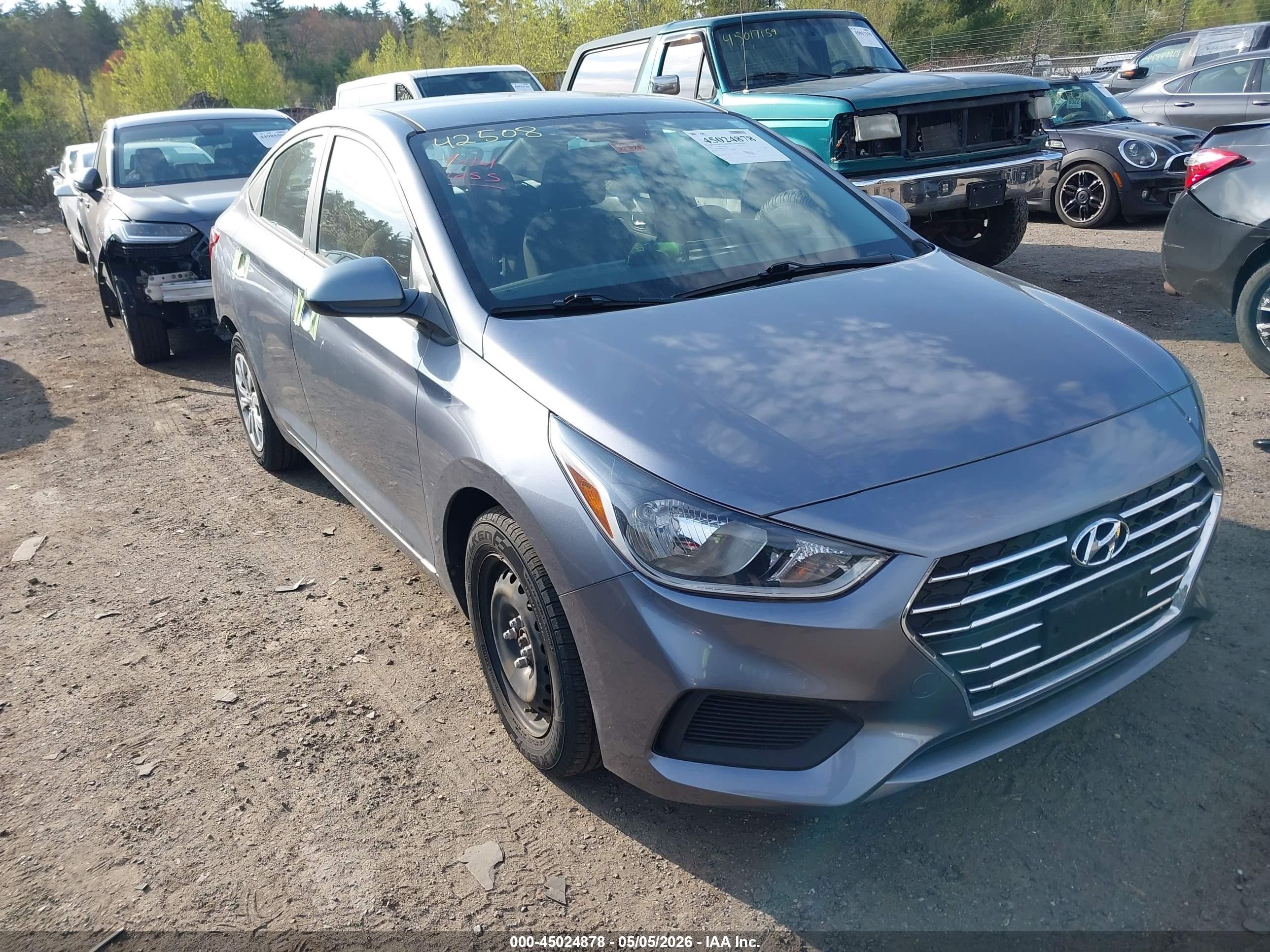 2020 Hyundai Accent SE, VIN 3KPC24A64LE119991 — Rear end