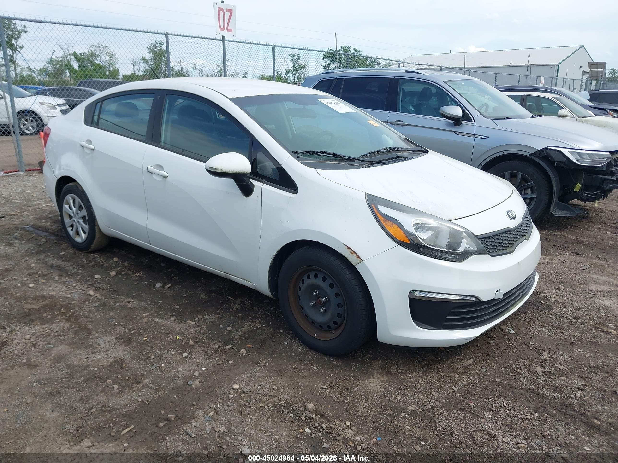 2016 Kia Rio LX, VIN KNADM4A34G6585174 — Normal wear