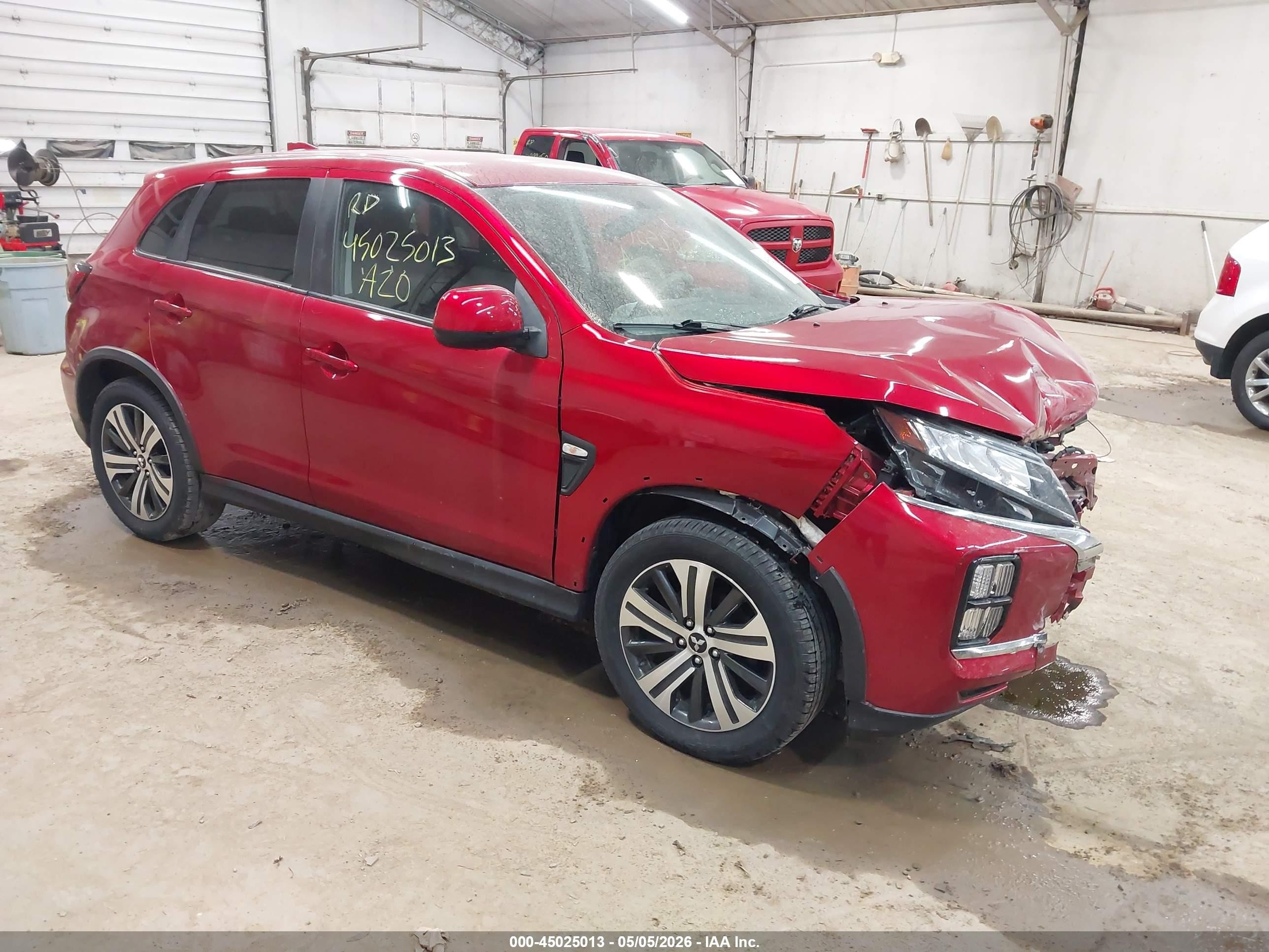 2020 Mitsubishi Outlander ES, VIN JA4AR3AUXLU027355 — Frame damage