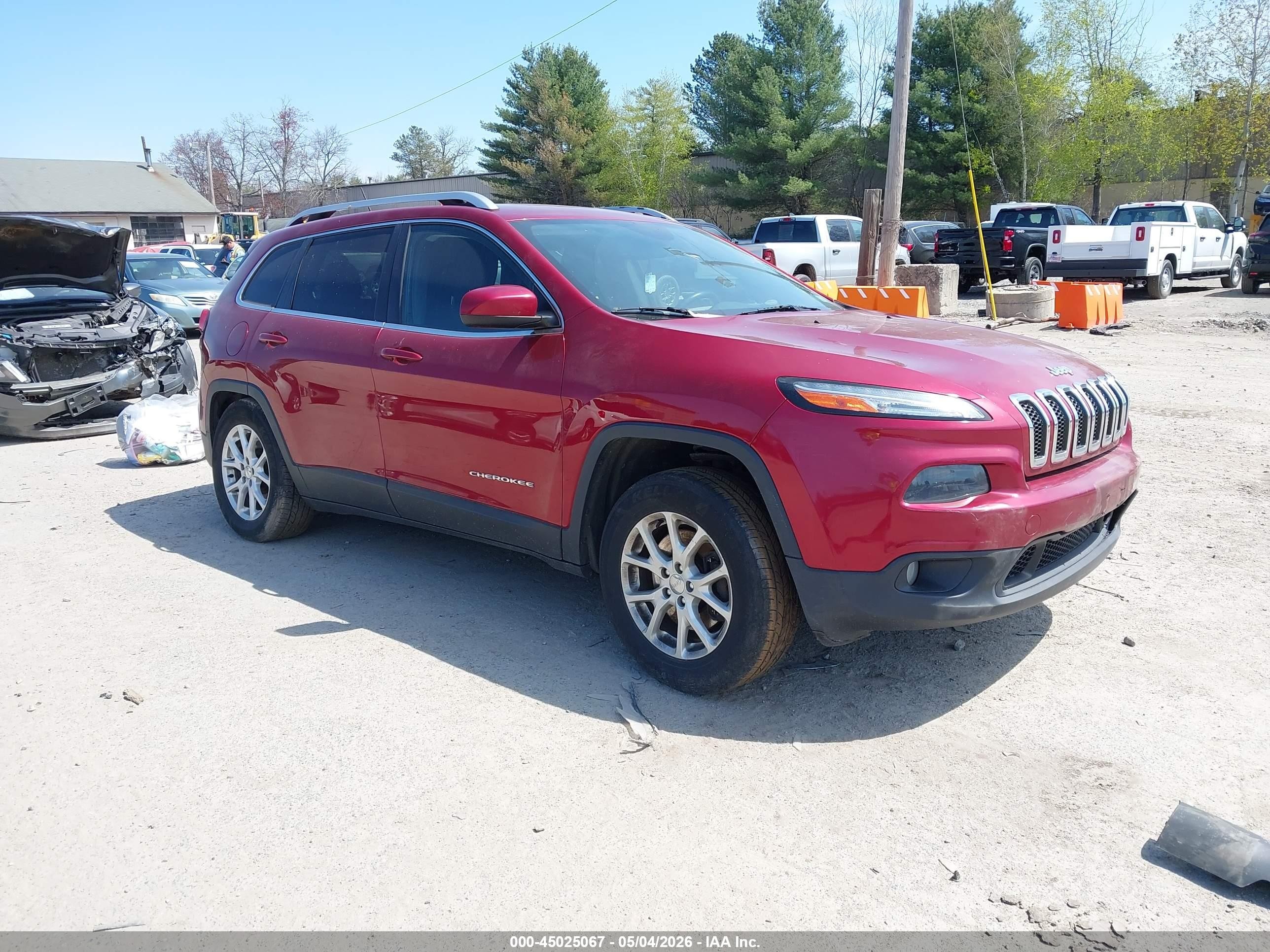 2015 Jeep Cherokee Latitude, VIN 1C4PJMCS4FW544250 — Зад